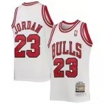 Youth Chicago Bulls Michael Jordan Mitchell & Ness White 1997/98 Hardwood Classics Authentic Jersey - Puhuasuan