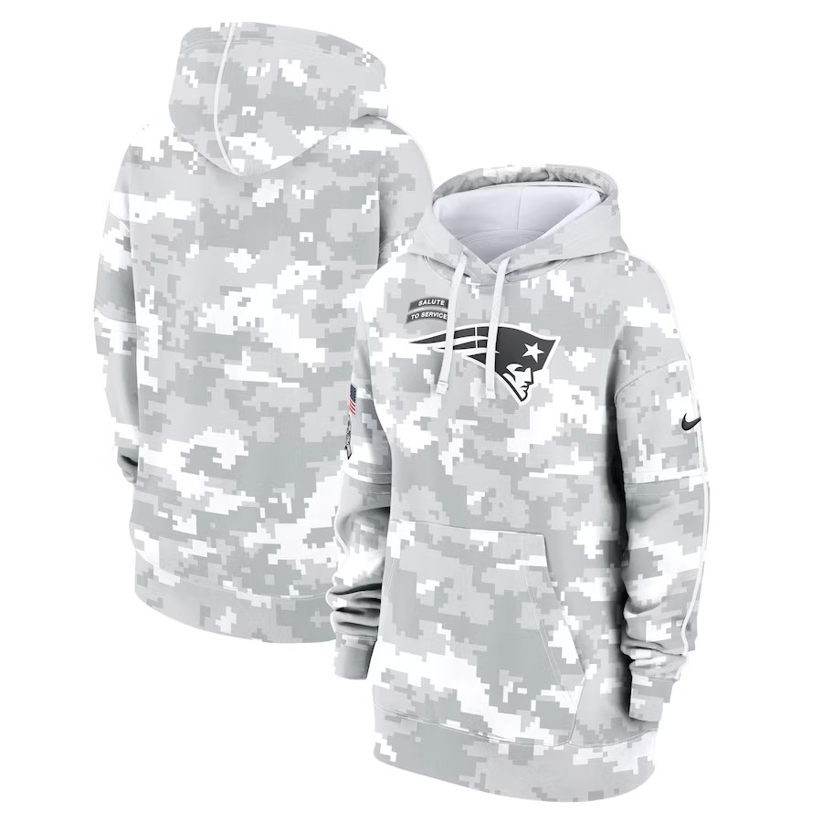 Women's New England Patriots Nike Arctic Camo 2024 Salute To Service Club Fleece Pullover Hoodie - Puhuasuan