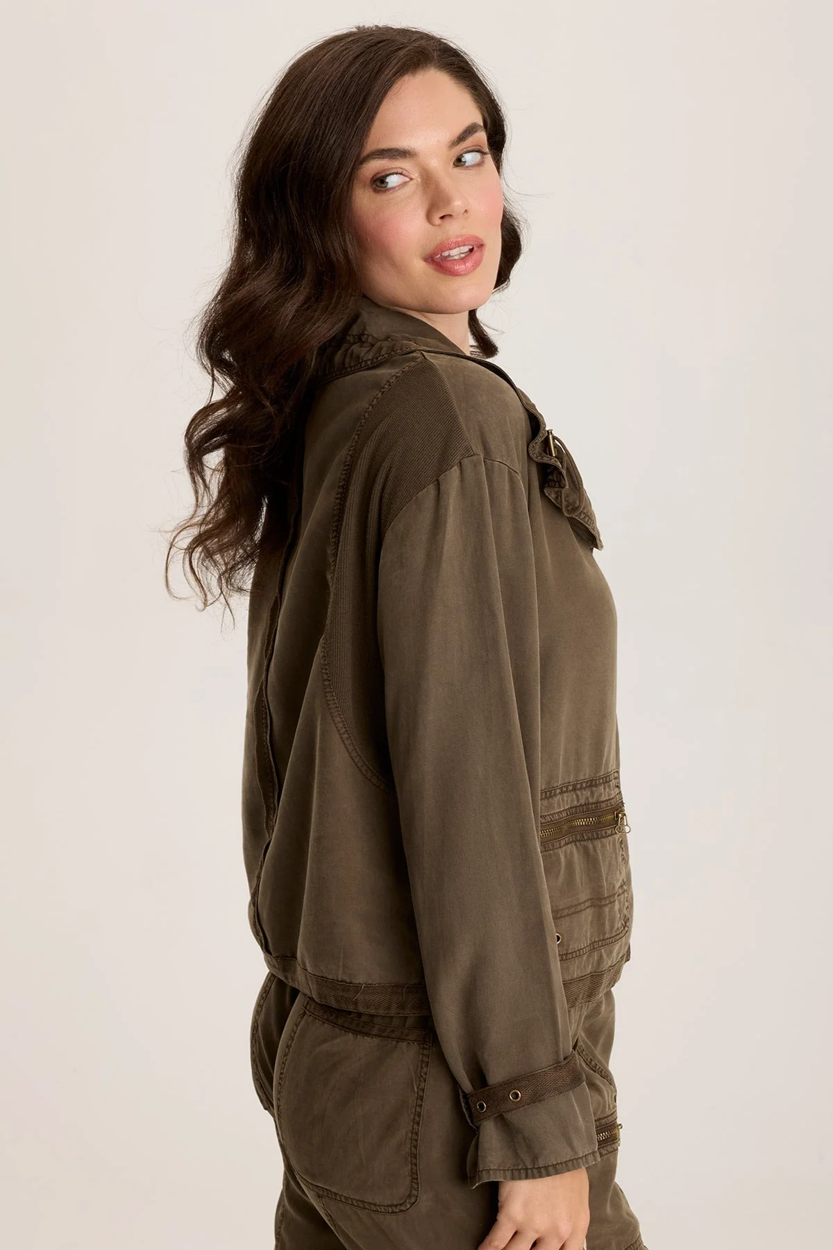 Oziel Twill Utility Jacket with Drawstring Collar - Puhuasuan