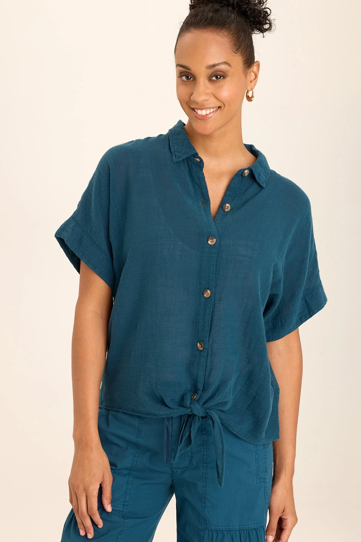 Teagan Gauze Tie-Front Tortioiseshell Button-Up - Puhuasuan