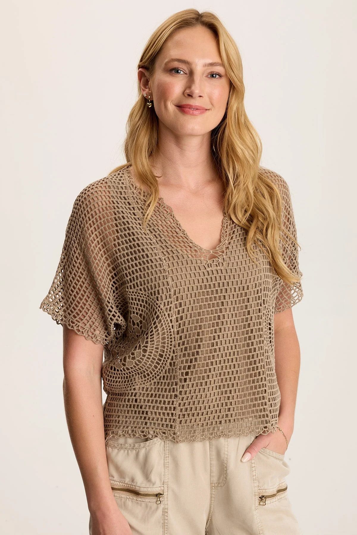 Centre Crochet Layered Top - Puhuasuan