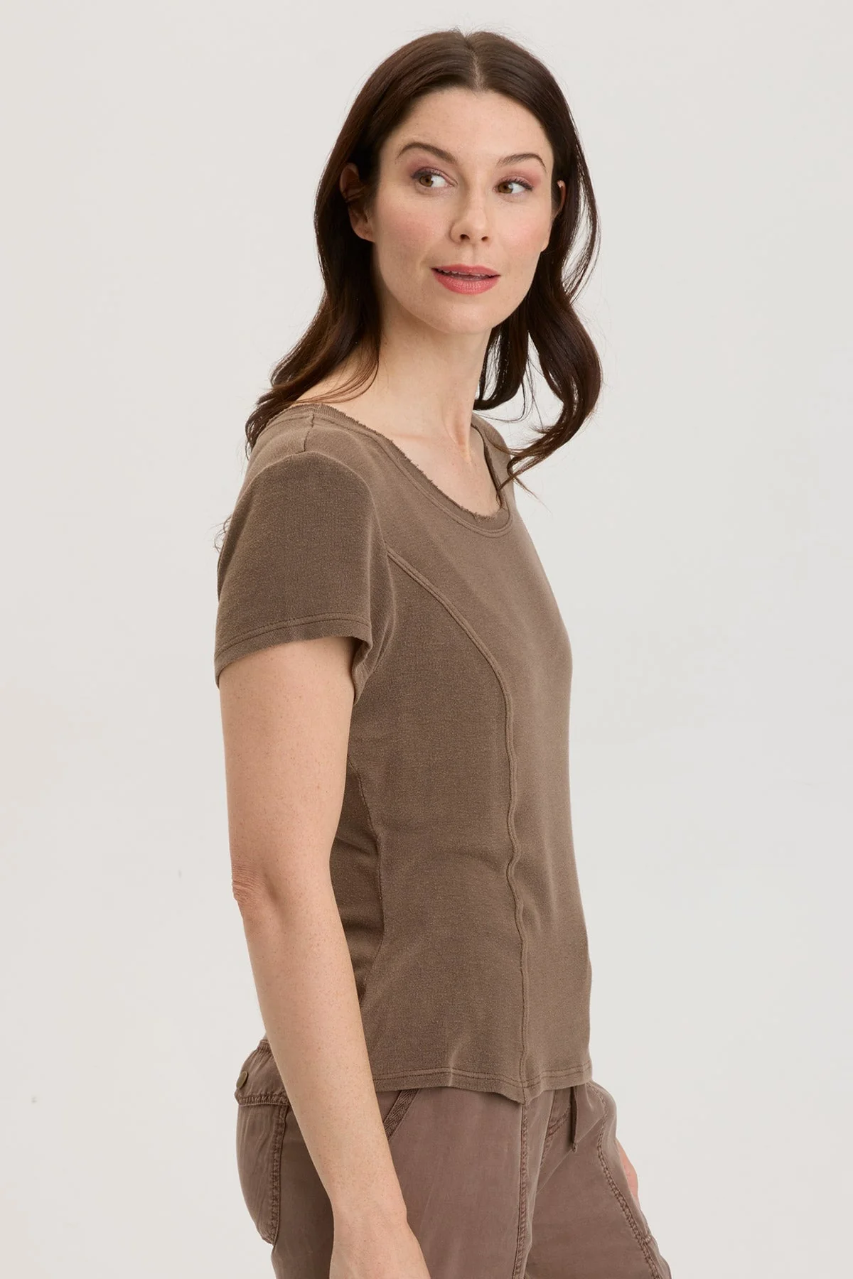 Basye Tee - Puhuasuan