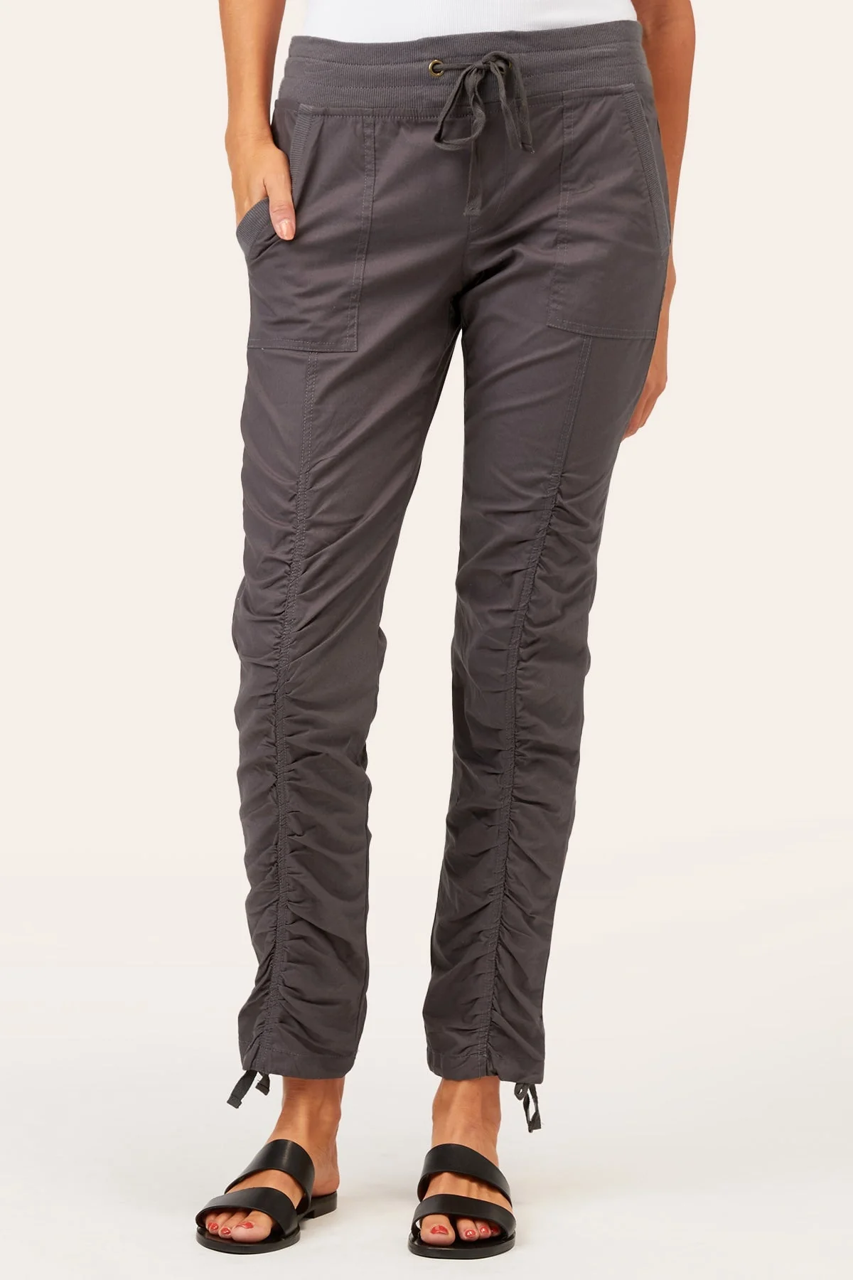 Jules Pant - Puhuasuan