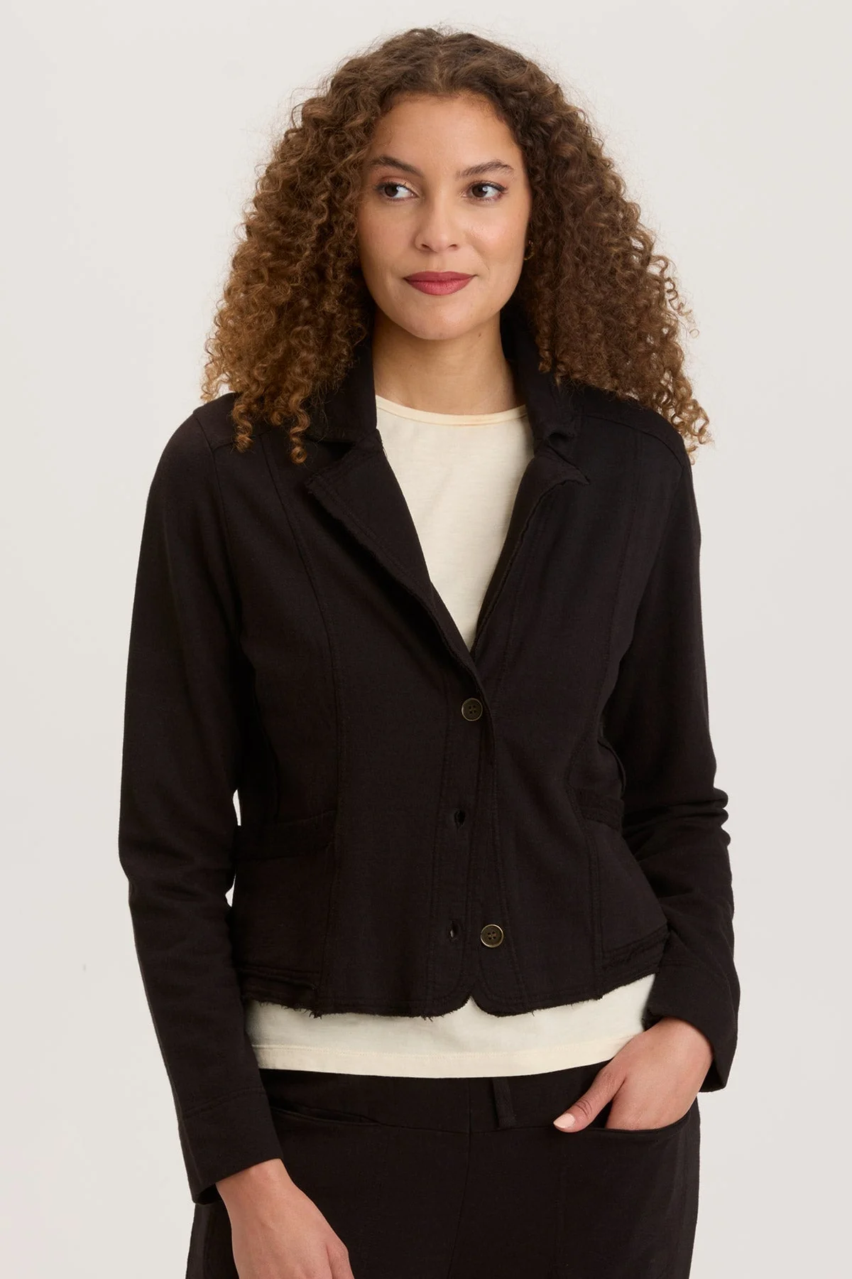 Damia Blazer - Puhuasuan