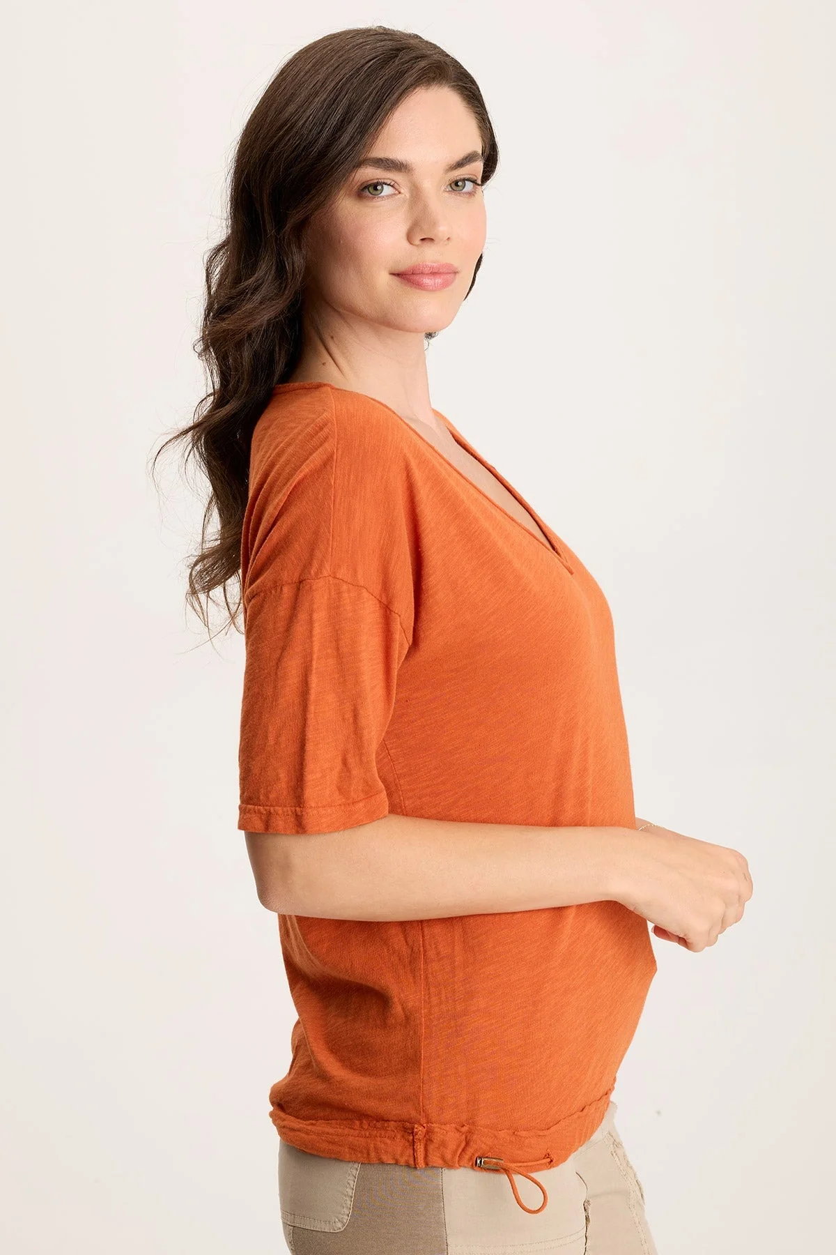 Rajni V-Neck Cinchable Hem Tee - Puhuasuan