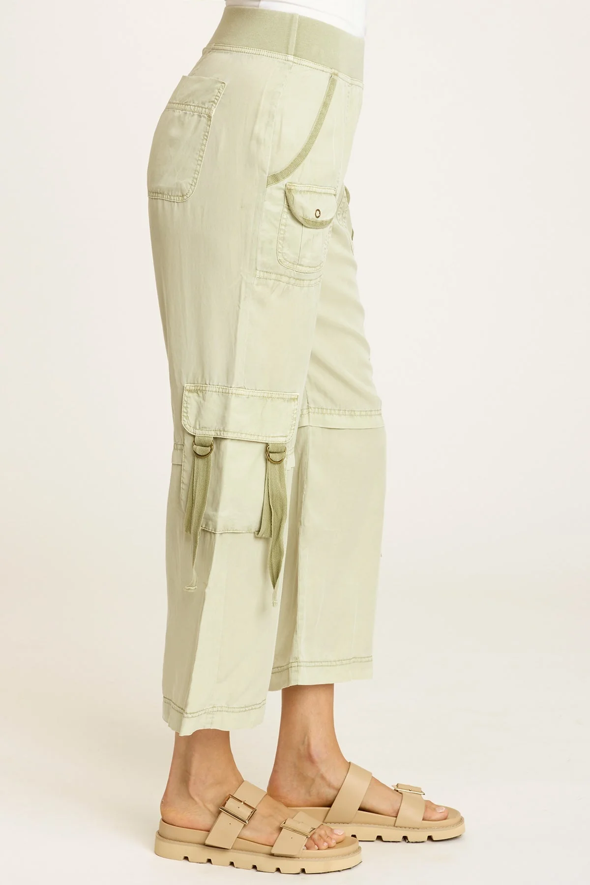 Bazel Crop - Puhuasuan