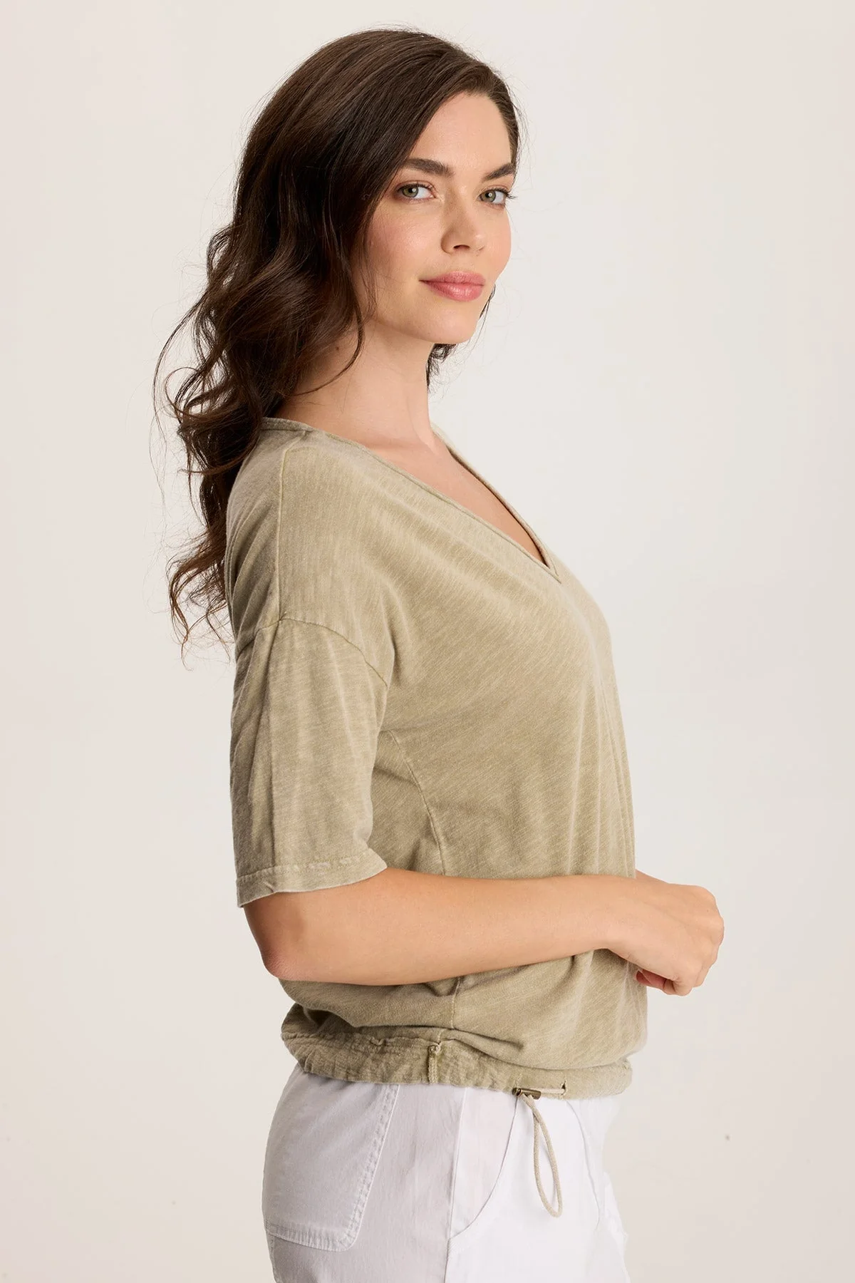 Rajni V-Neck Cinchable Hem Tee - Puhuasuan
