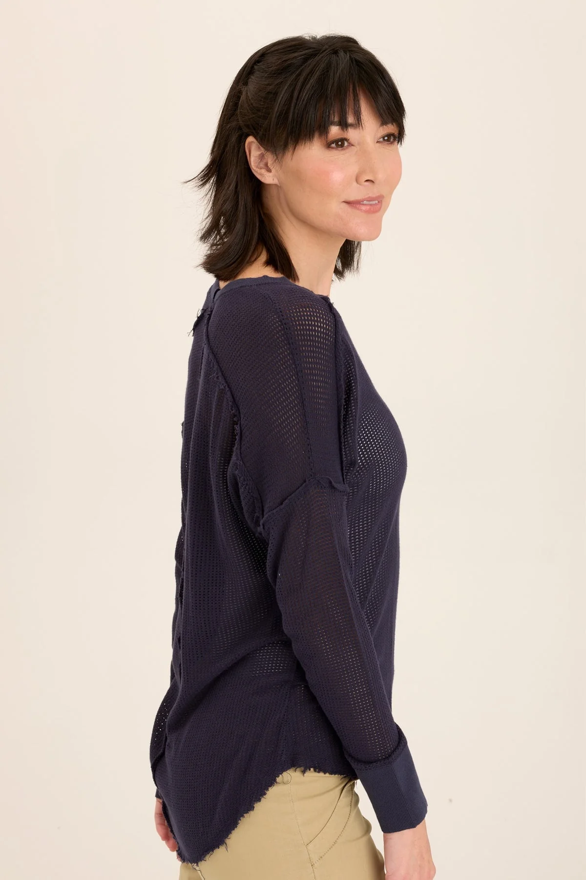 Bullock Mesh V-Neck Pullover - Puhuasuan