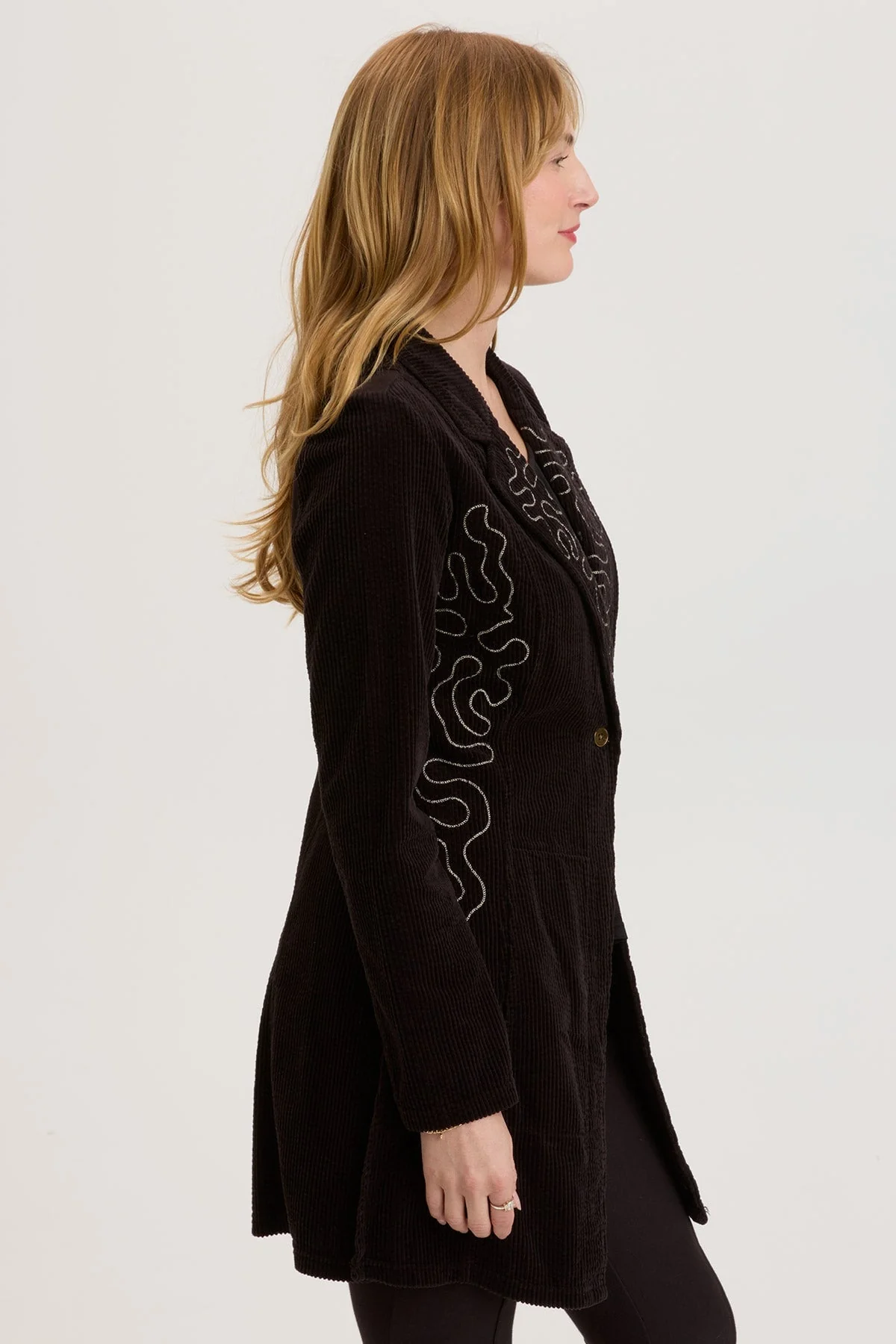 Seema Embroidered Long Coat - Puhuasuan