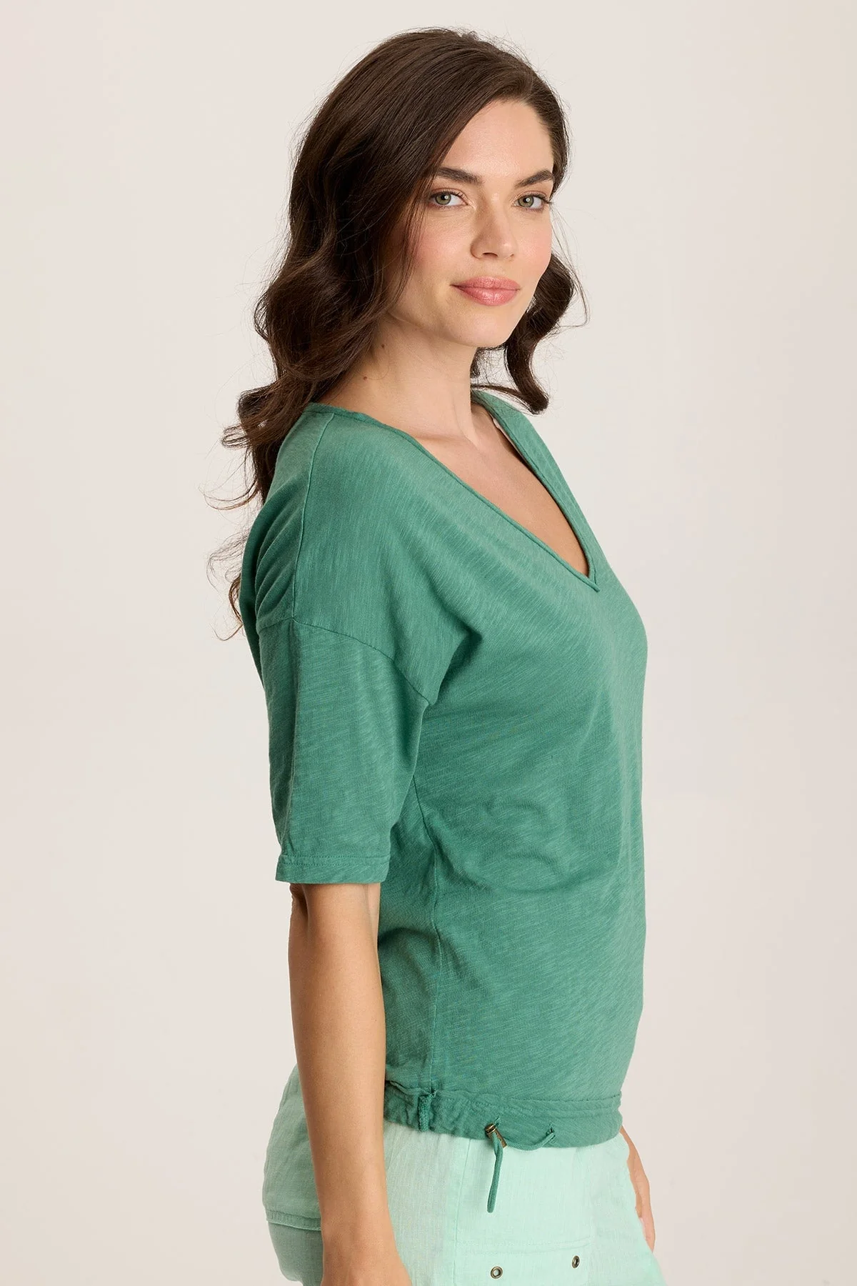 Rajni V-Neck Cinchable Hem Tee - Puhuasuan