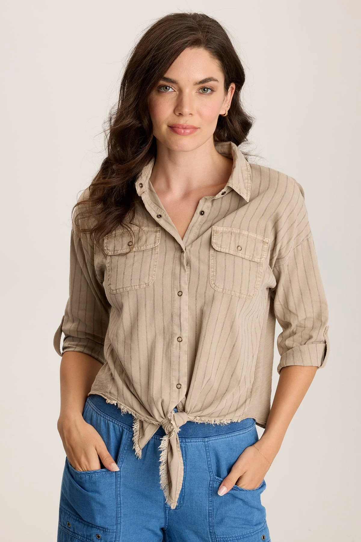 Kato Tie-Front Top with Flap Pockets - Puhuasuan