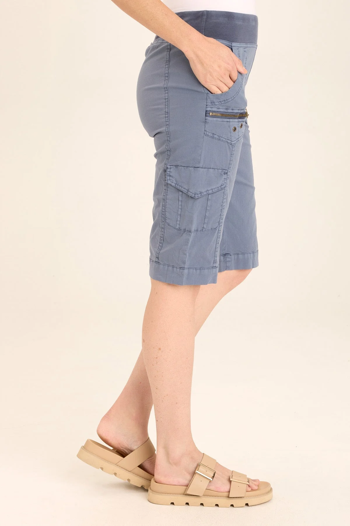 Zola Stretch Poplin Bermuda Short - Puhuasuan