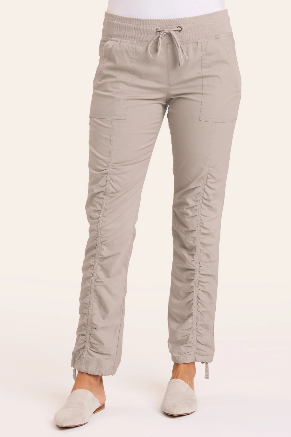 Jules Pant - Puhuasuan