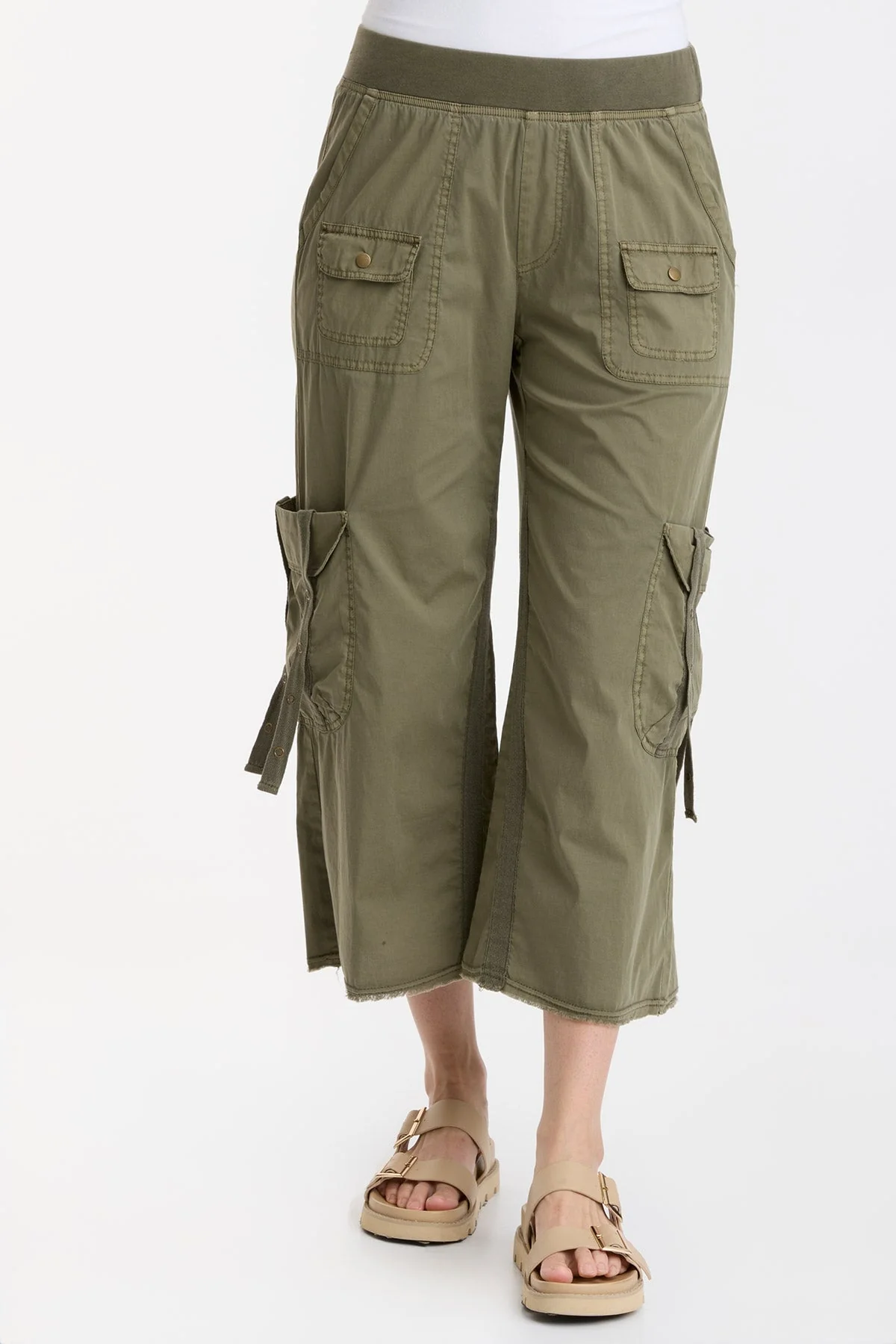 Femke Cargo Crop - Puhuasuan