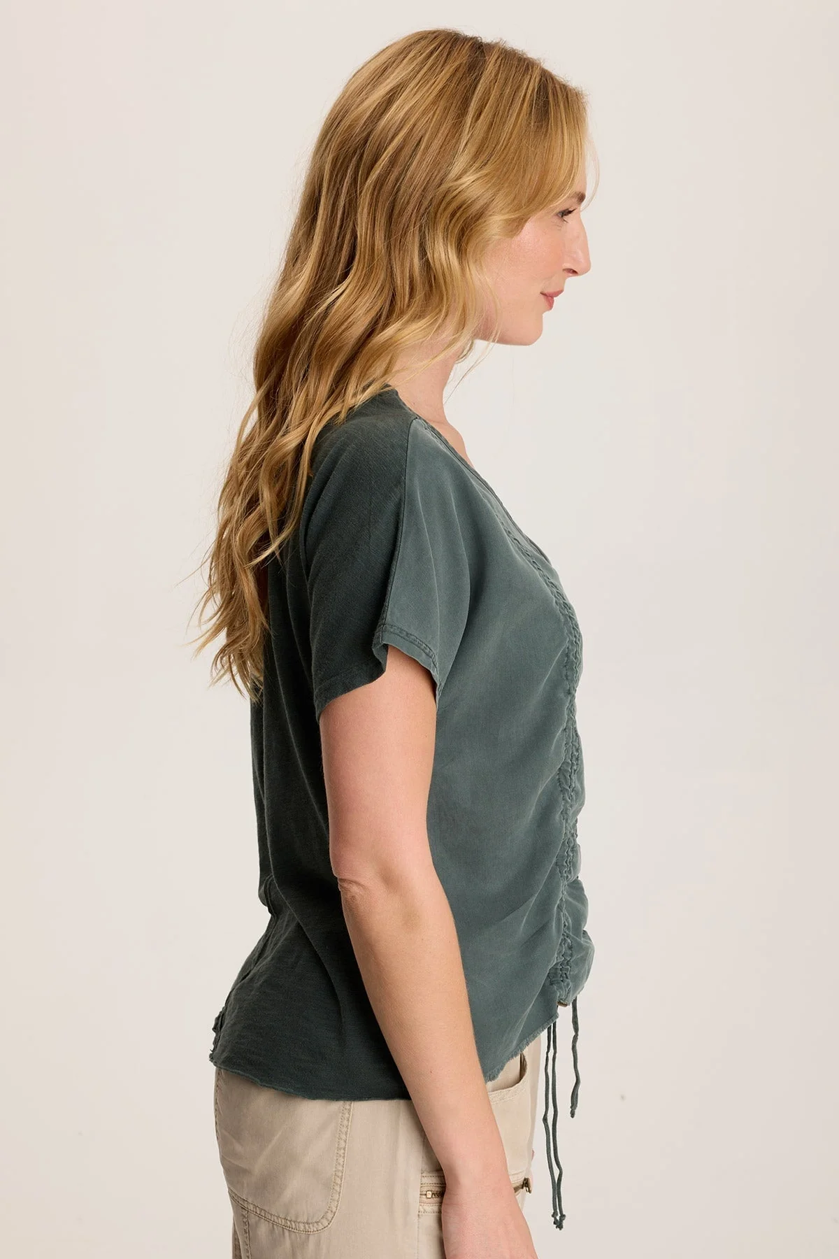 Werner Twill Ruched Cord Relaxed V-Neck Tee - Puhuasuan