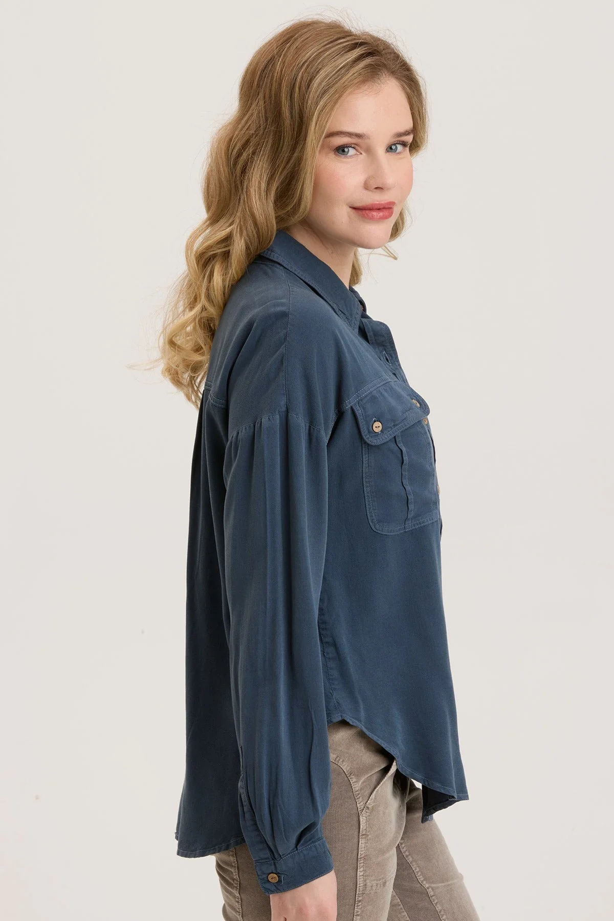 Twill Smithson Button-Up - Puhuasuan