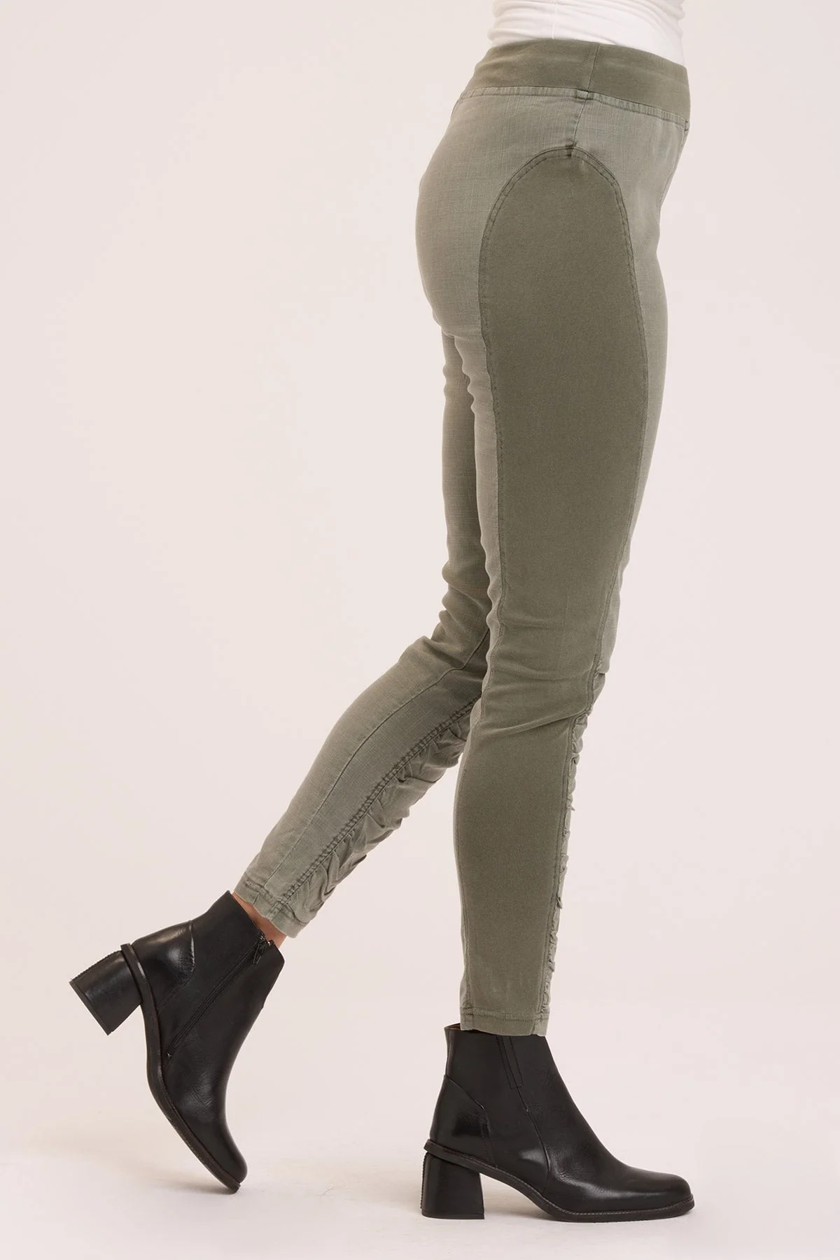 Twill Alexa Legging - Puhuasuan