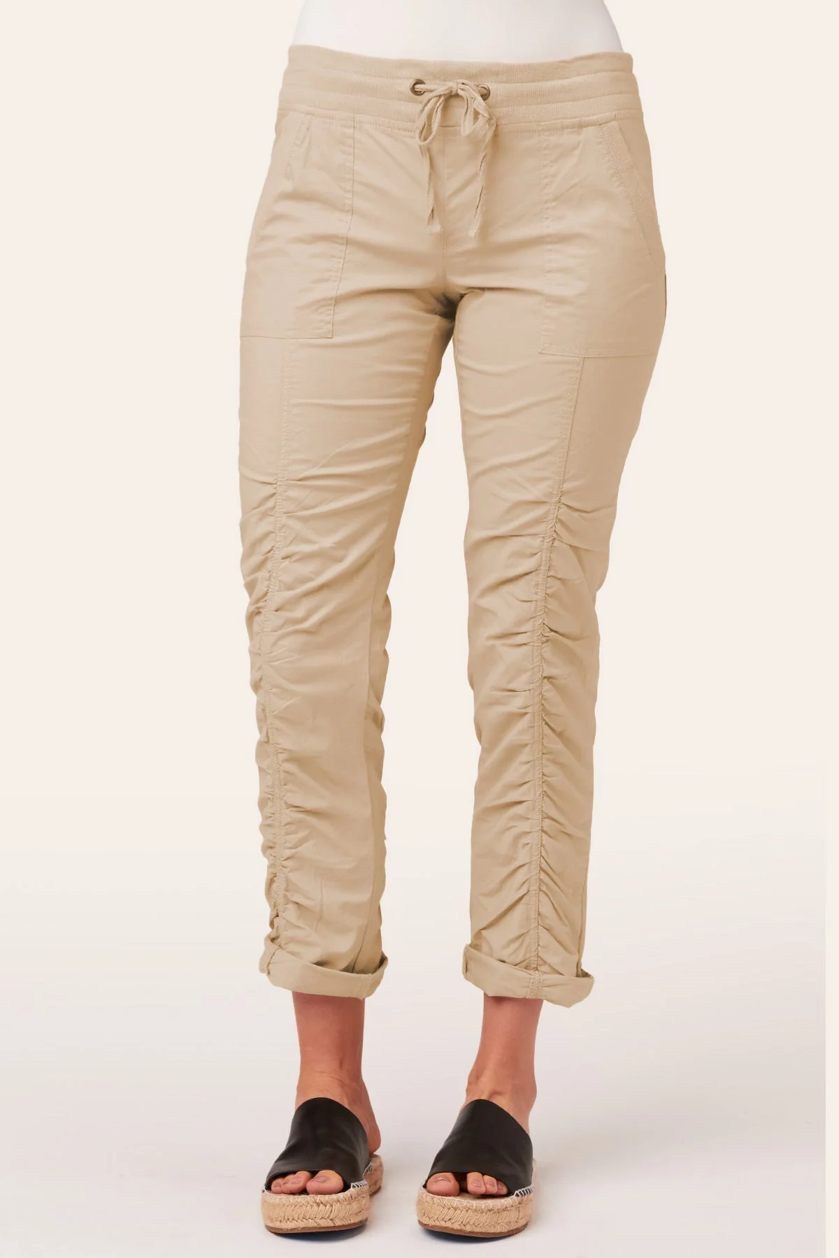 Jules Pant - Puhuasuan