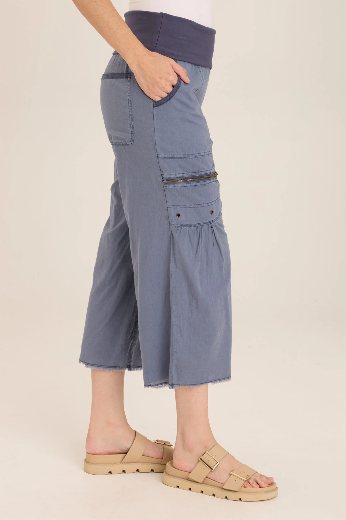 Pasqual Cotton Linen Flowy Cargo Crop - Puhuasuan
