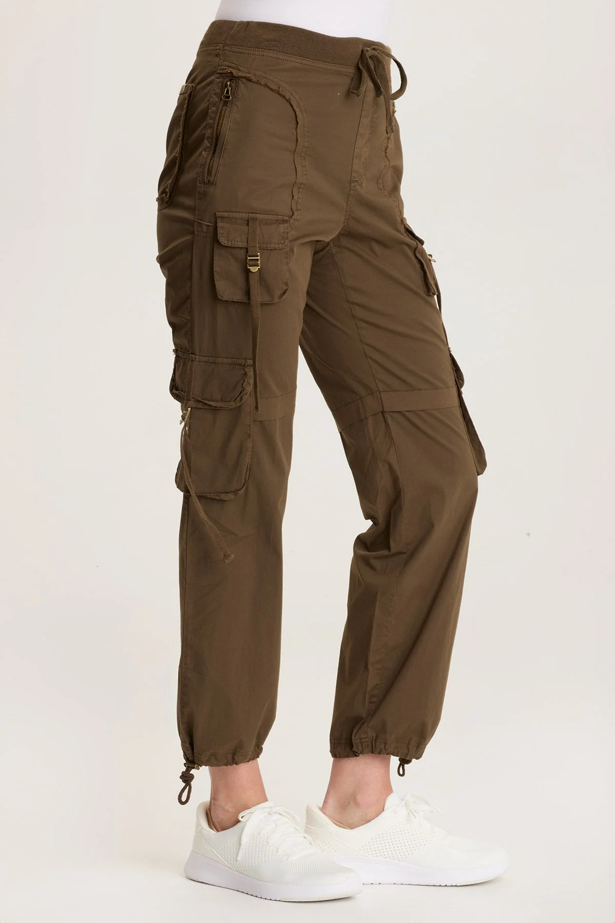 Jillit Poplin Cargo Jogger Crop Pant - Puhuasuan