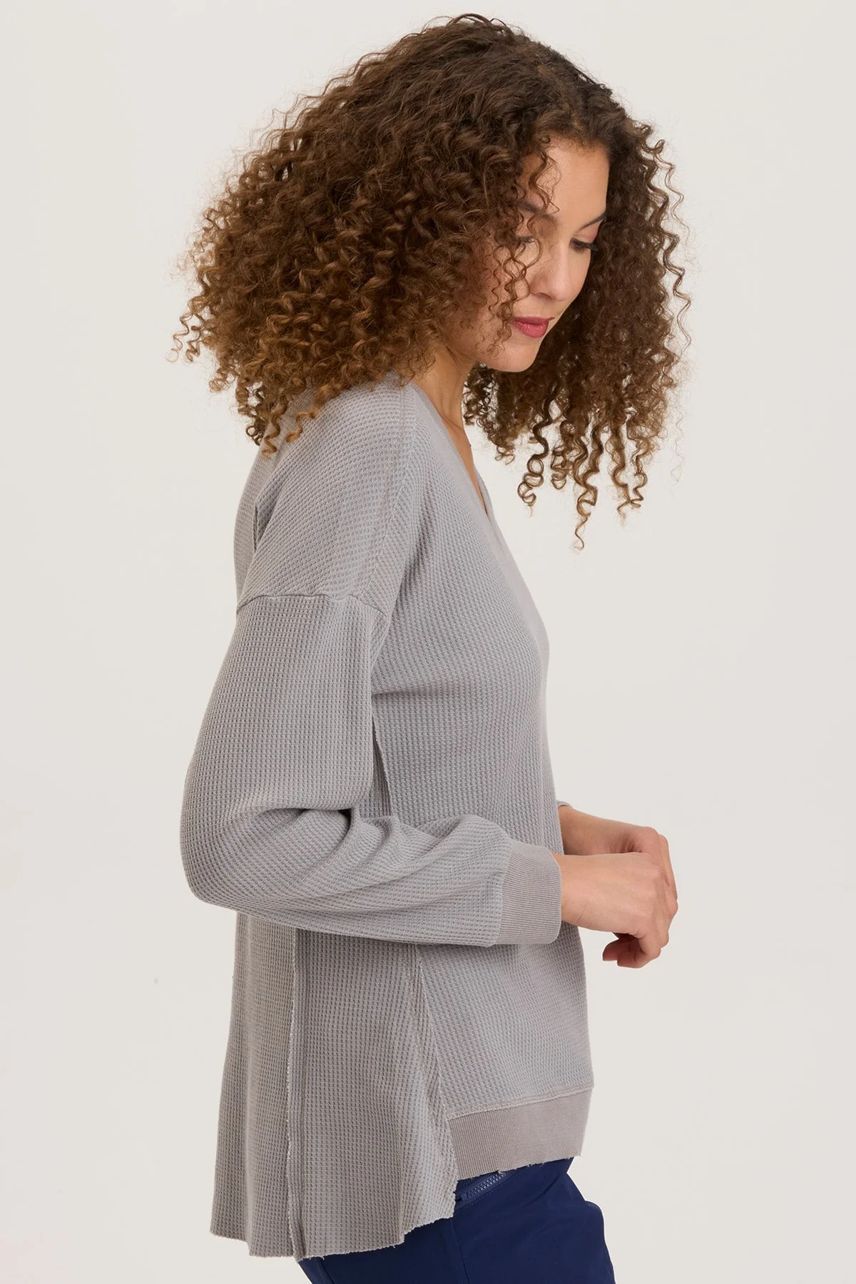 Oxley V-Neck - Puhuasuan