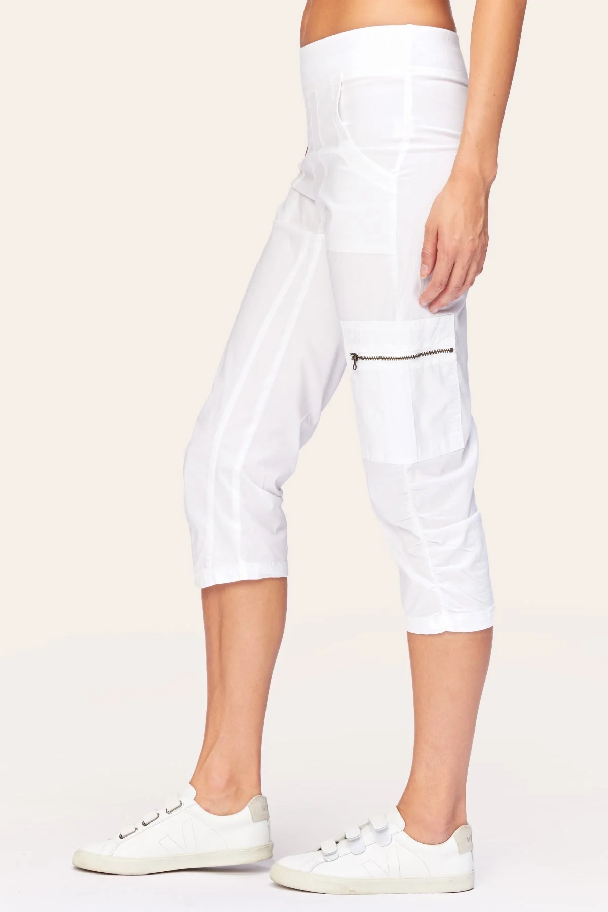 Nadia Crop - Puhuasuan