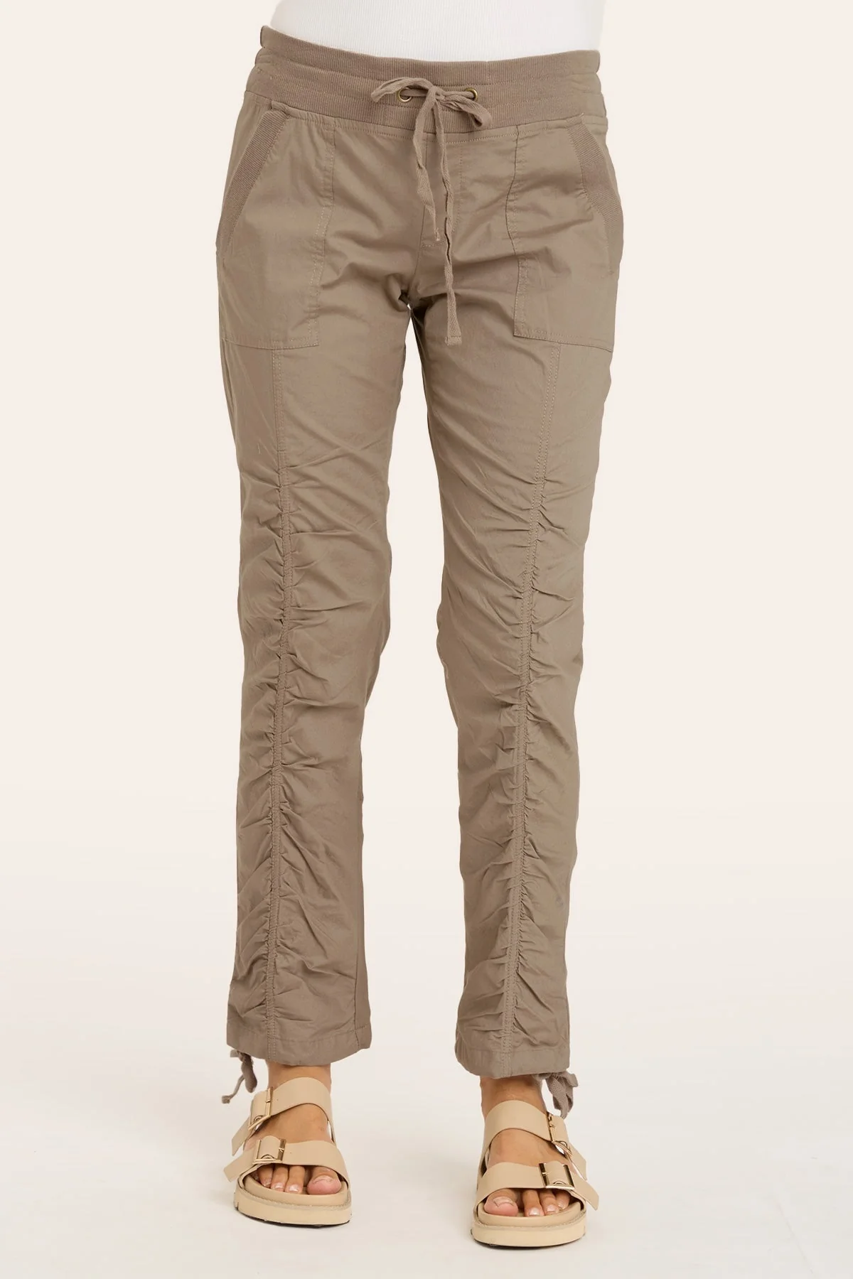 Jules Pant - Puhuasuan