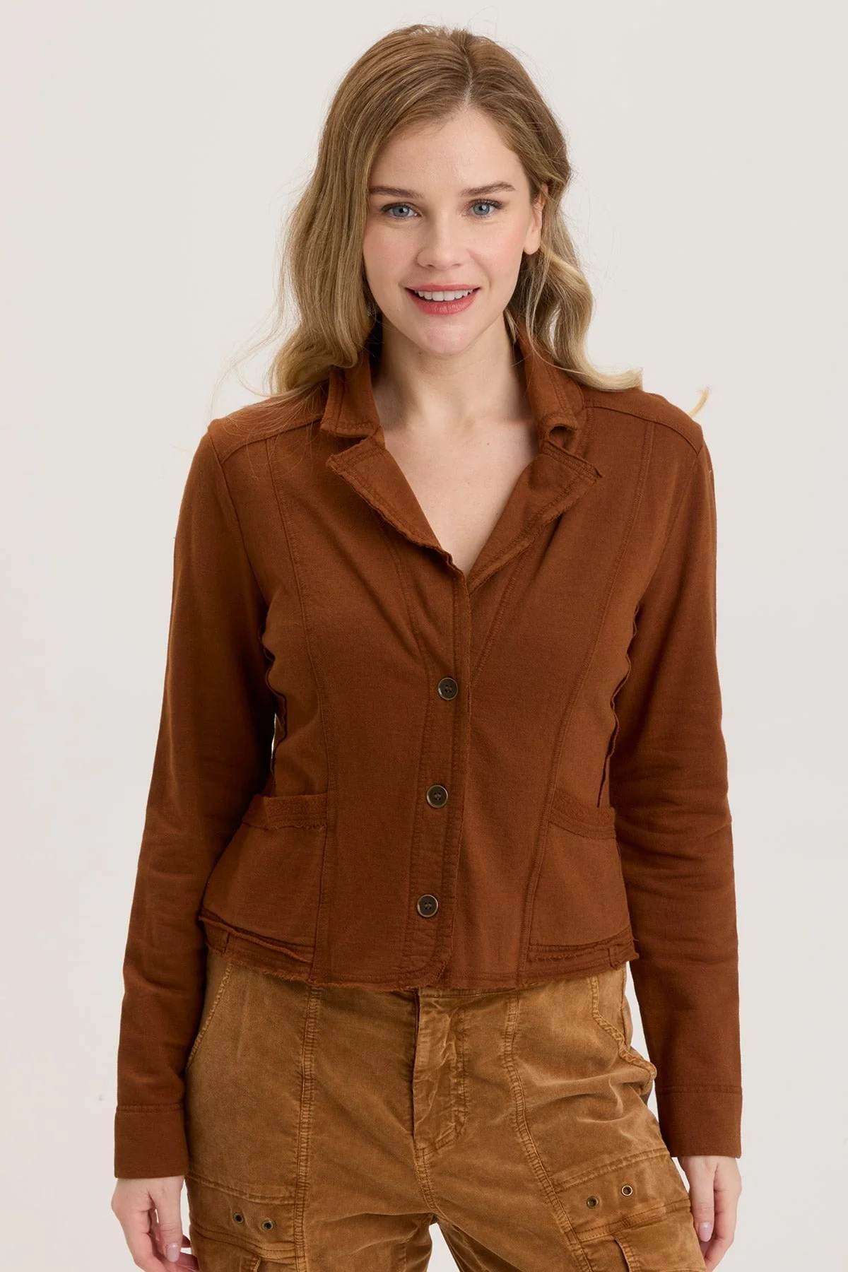 Damia Blazer - Puhuasuan