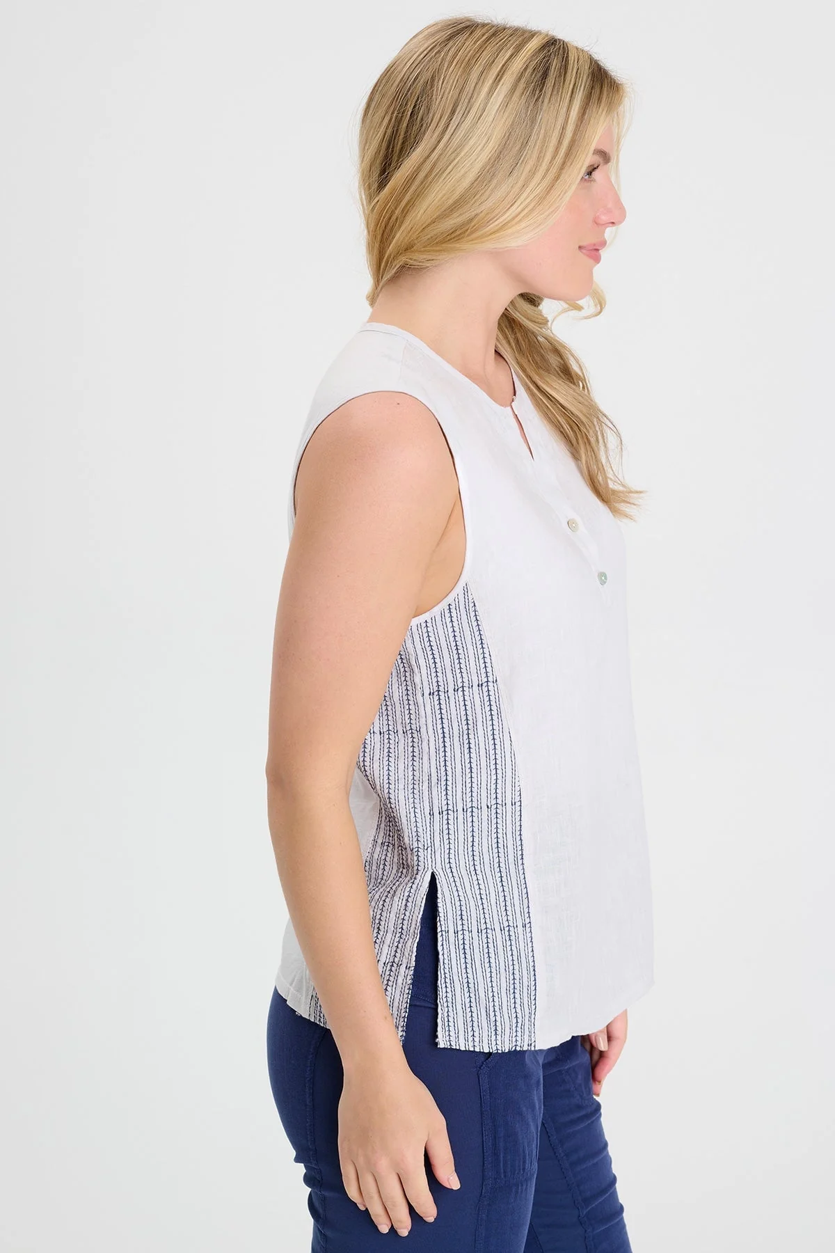 Nessa Tank - Puhuasuan