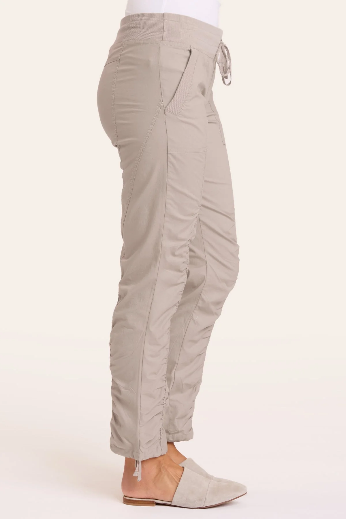 Jules Pant - Puhuasuan