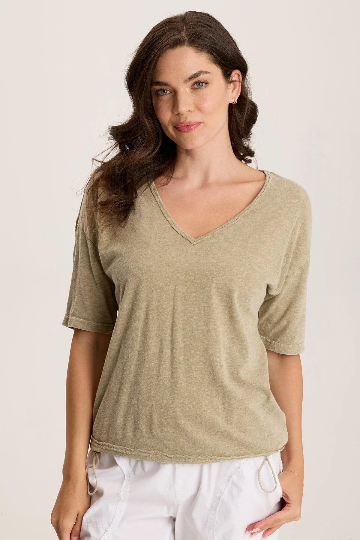 Rajni V-Neck Cinchable Hem Tee - Puhuasuan