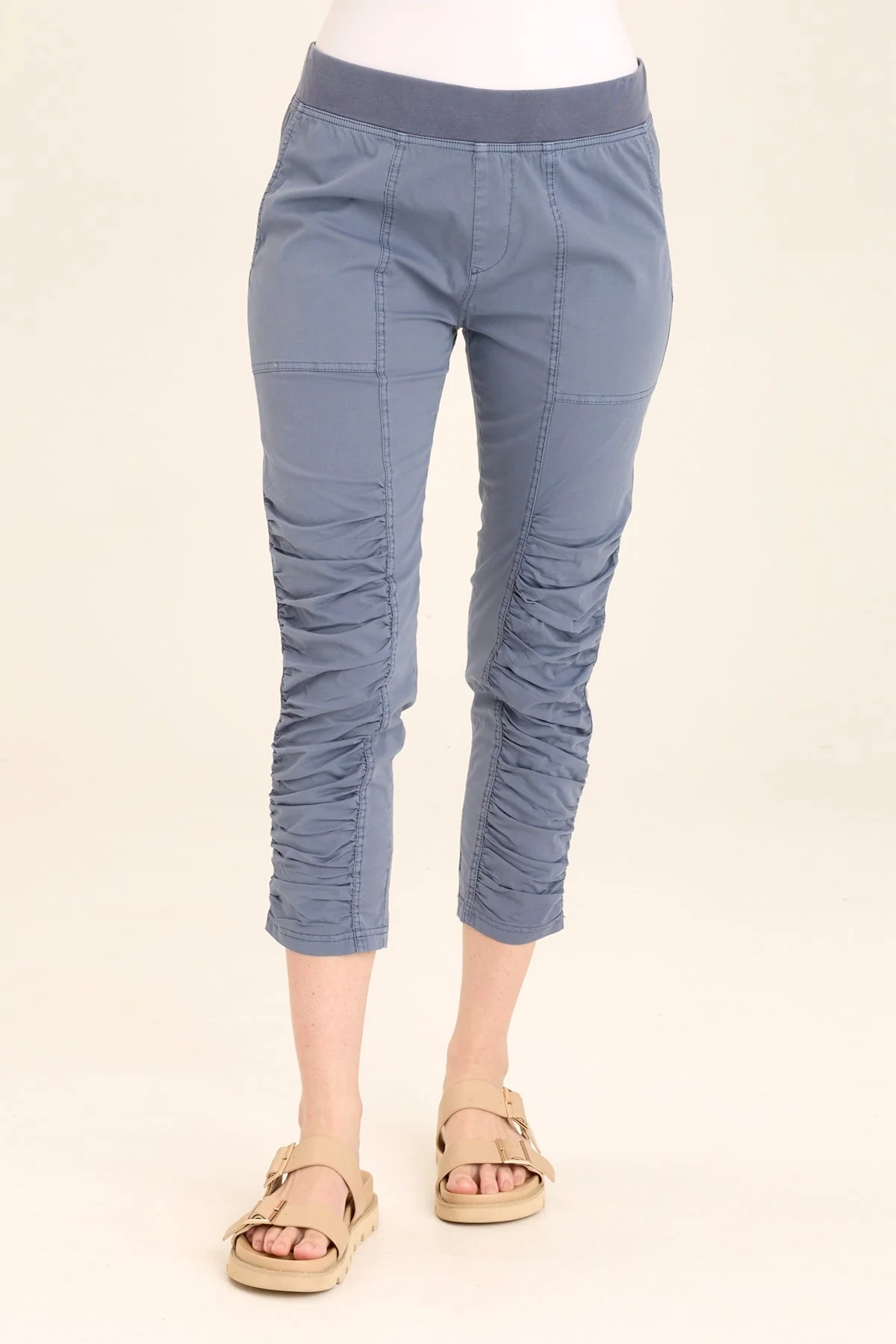 Geyser Pull-On Poplin/Jersey Ruched Crop - Puhuasuan