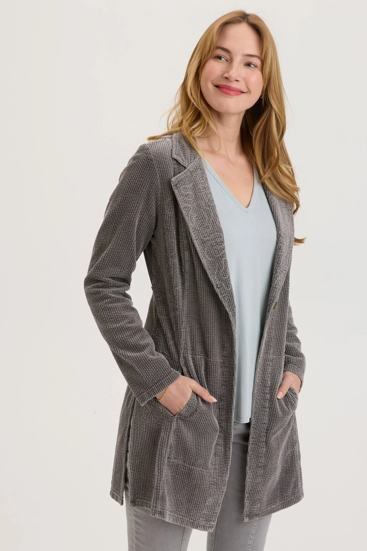 Seema Embroidered Long Coat - Puhuasuan