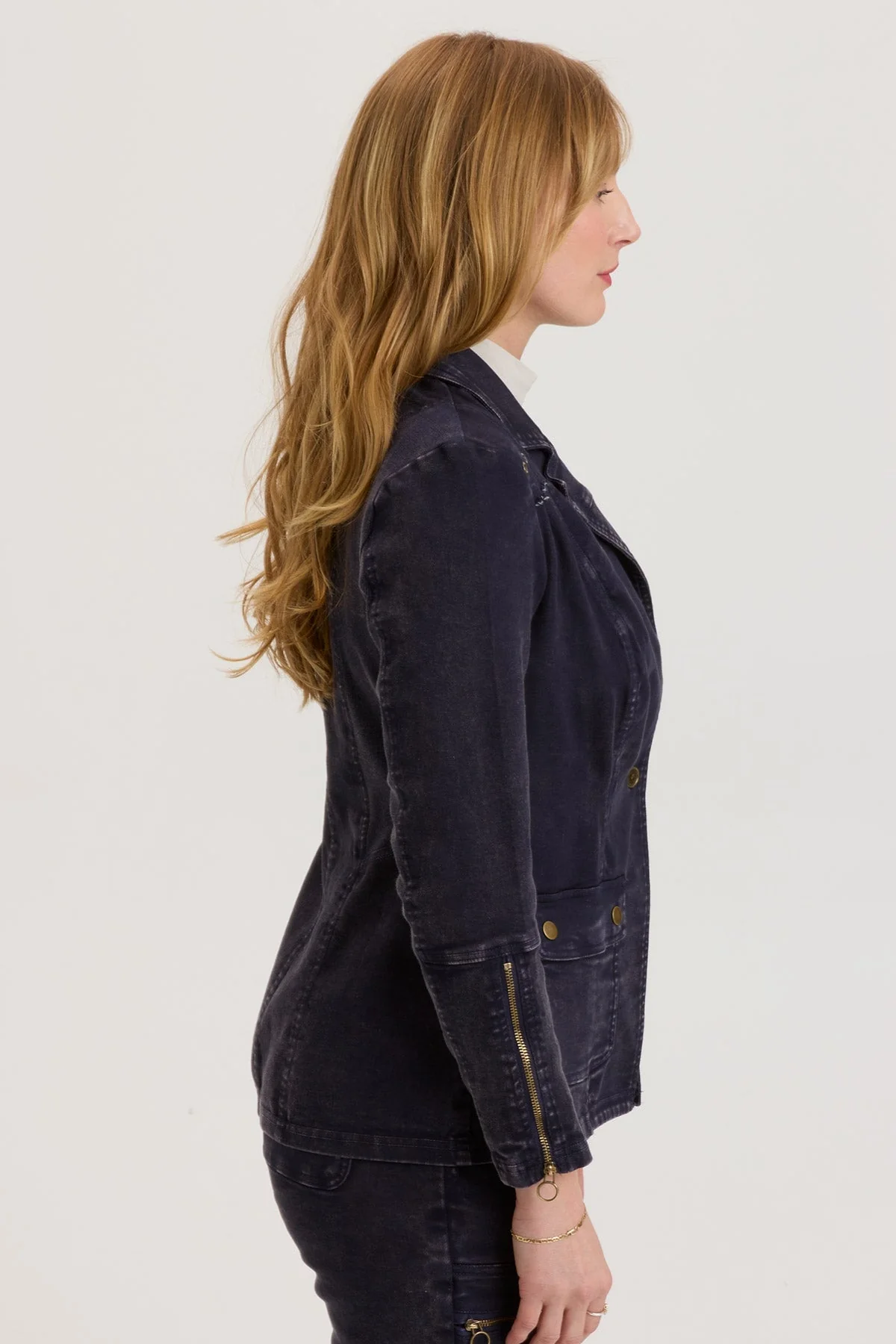 Terrwyn Blazer - Puhuasuan