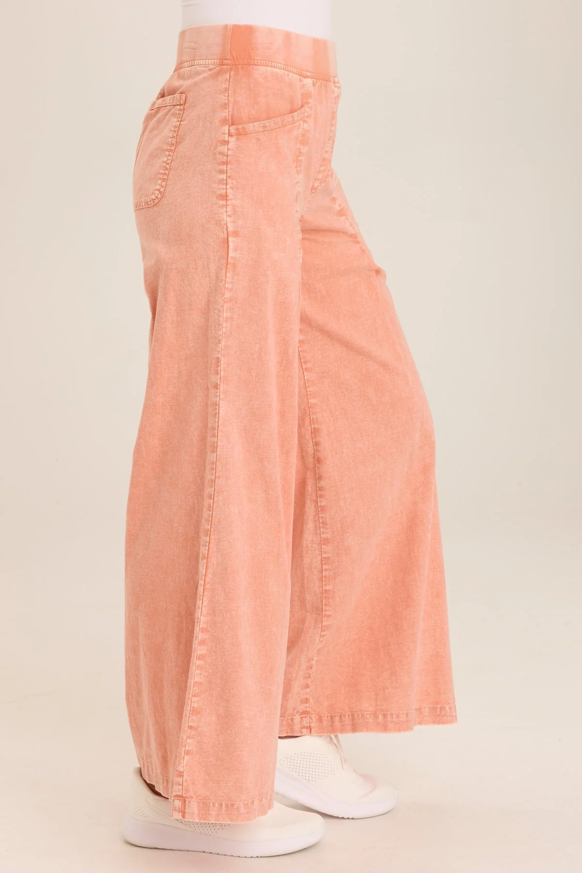 Terri Pant - Puhuasuan