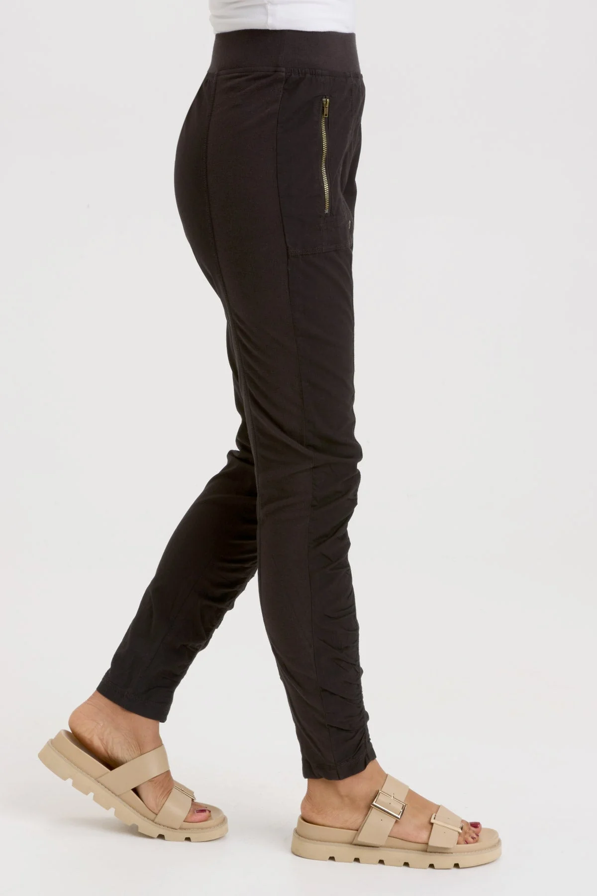 Grassroots Legging - Puhuasuan