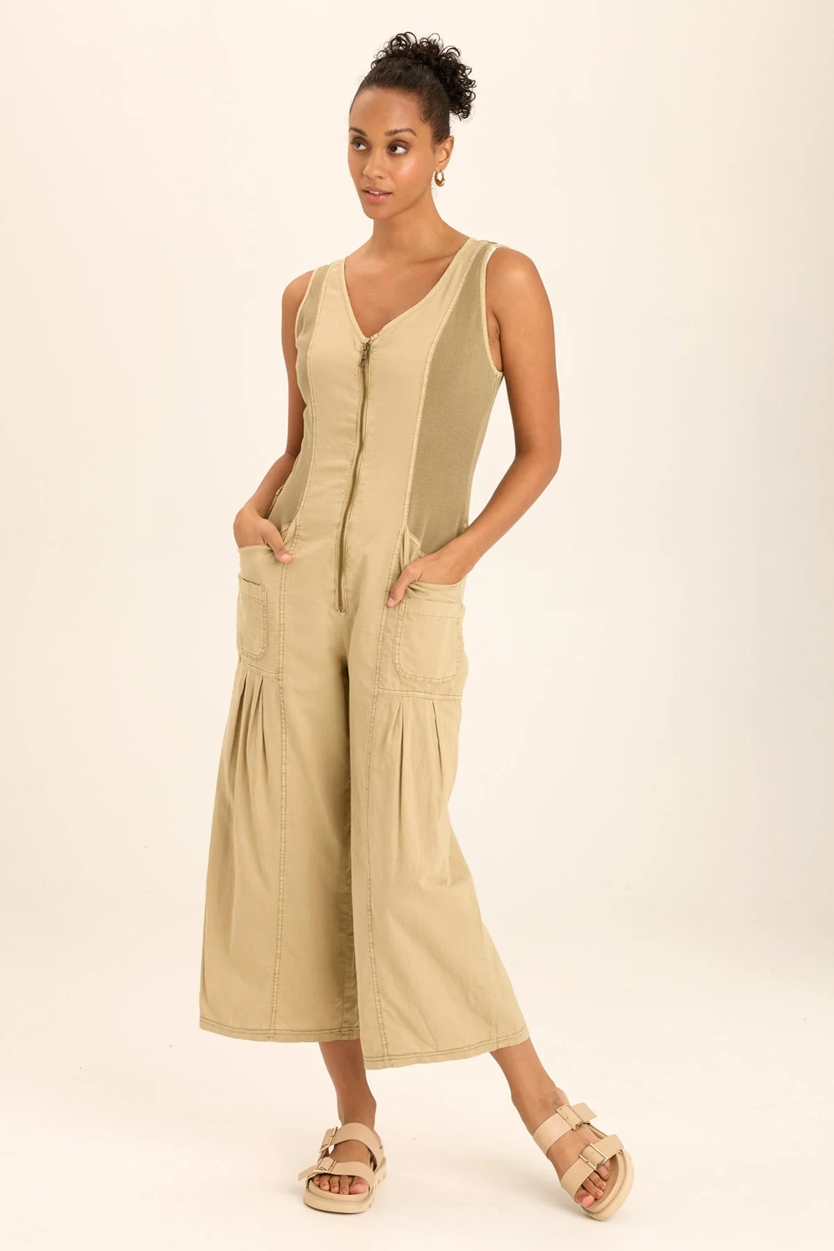 Macgowan Linen Cargo Tank Jumpsuit - Puhuasuan
