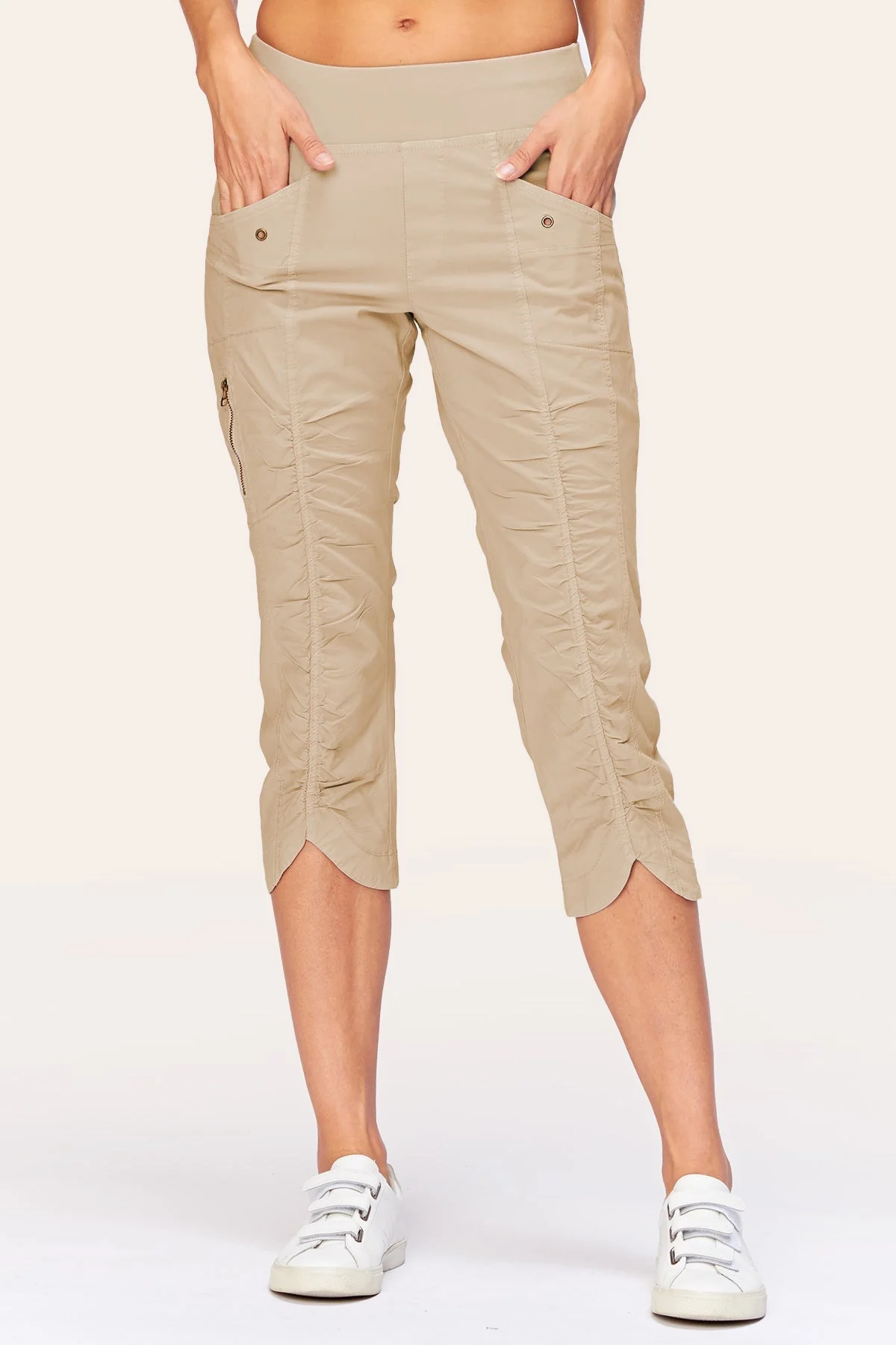 Iris Crop - Puhuasuan