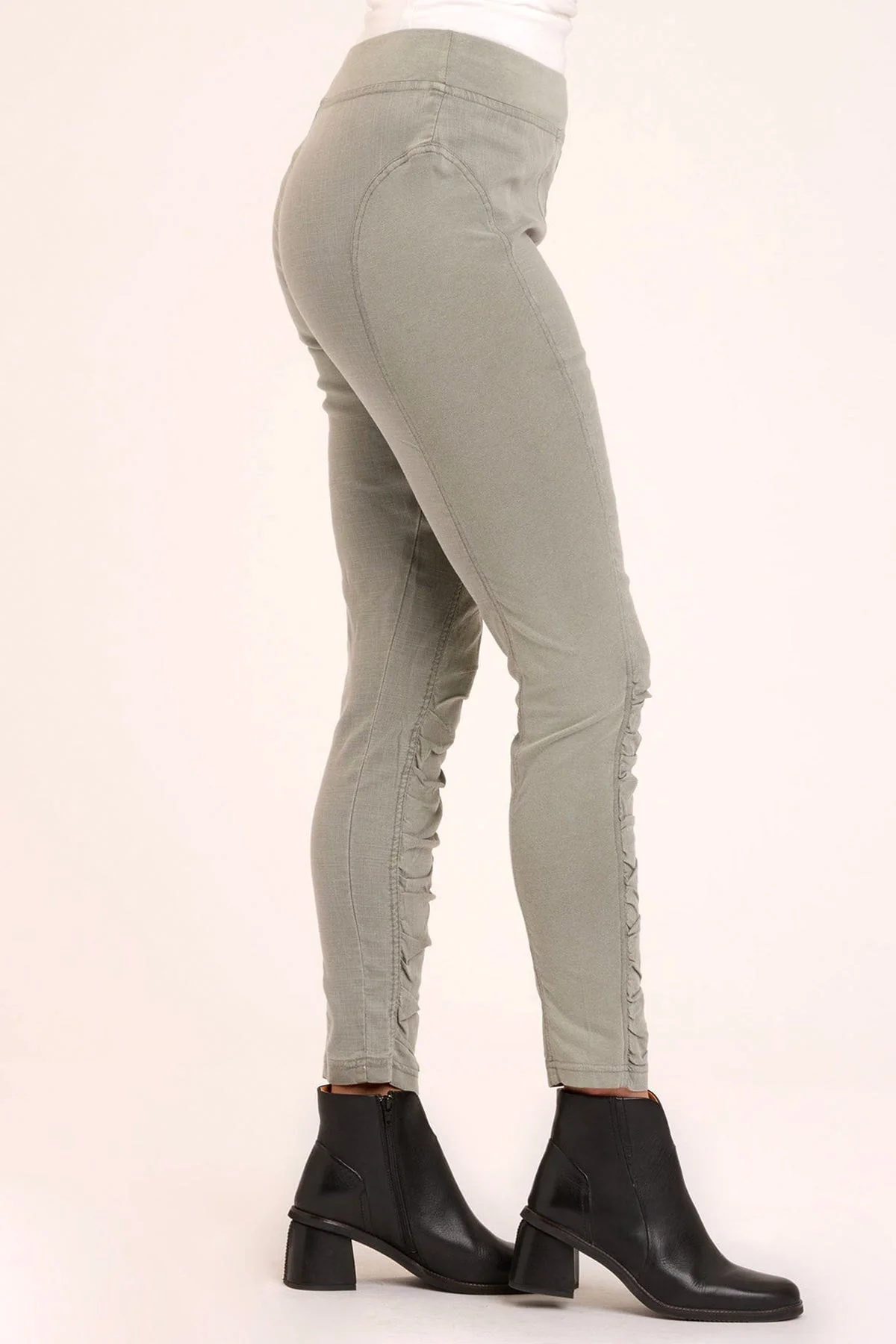 Twill Alexa Legging - Puhuasuan