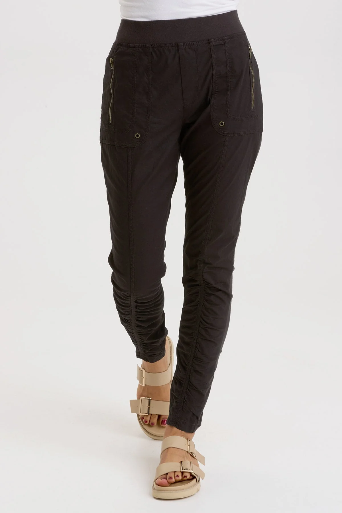 Grassroots Legging - Puhuasuan
