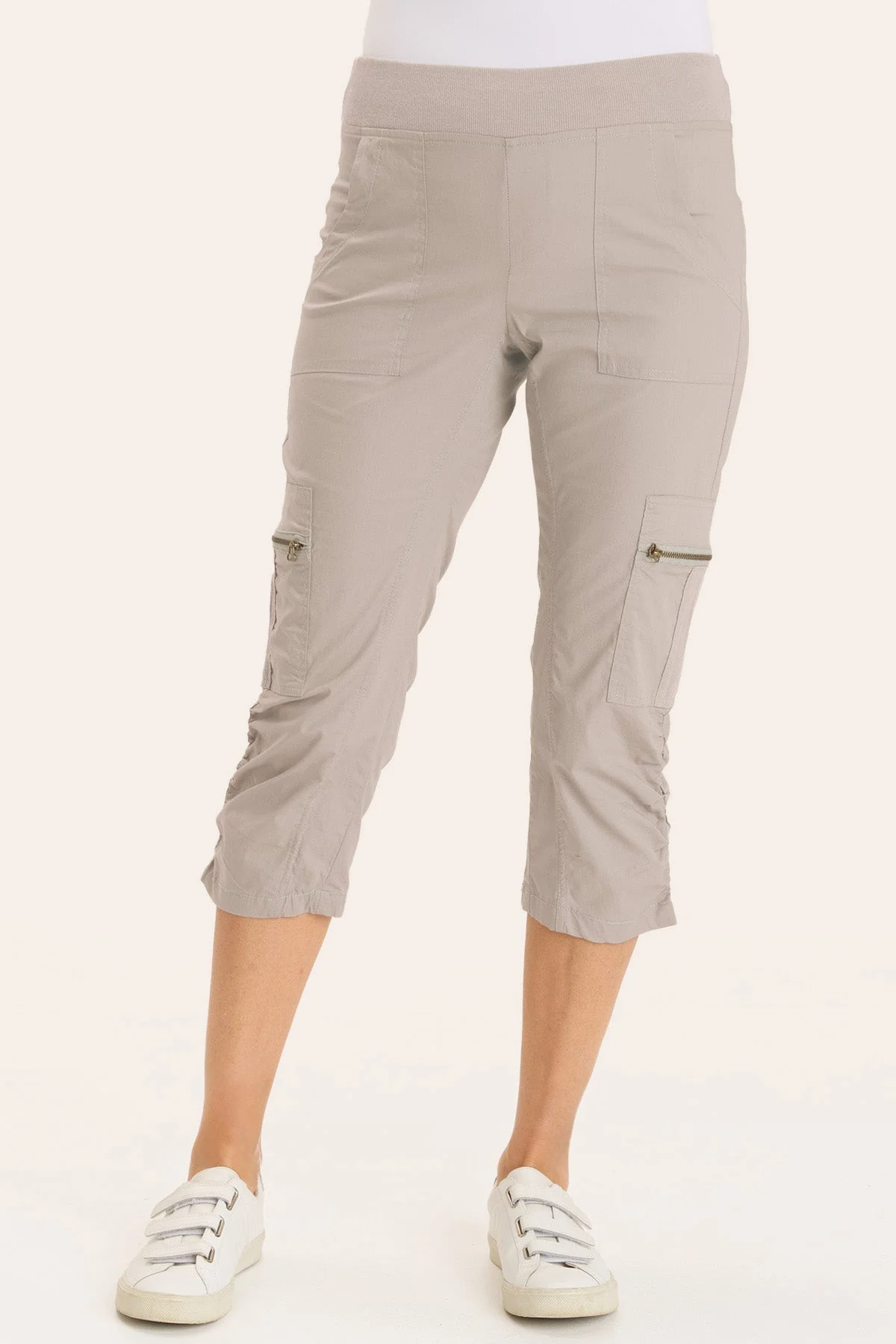 Nadia Crop - Puhuasuan