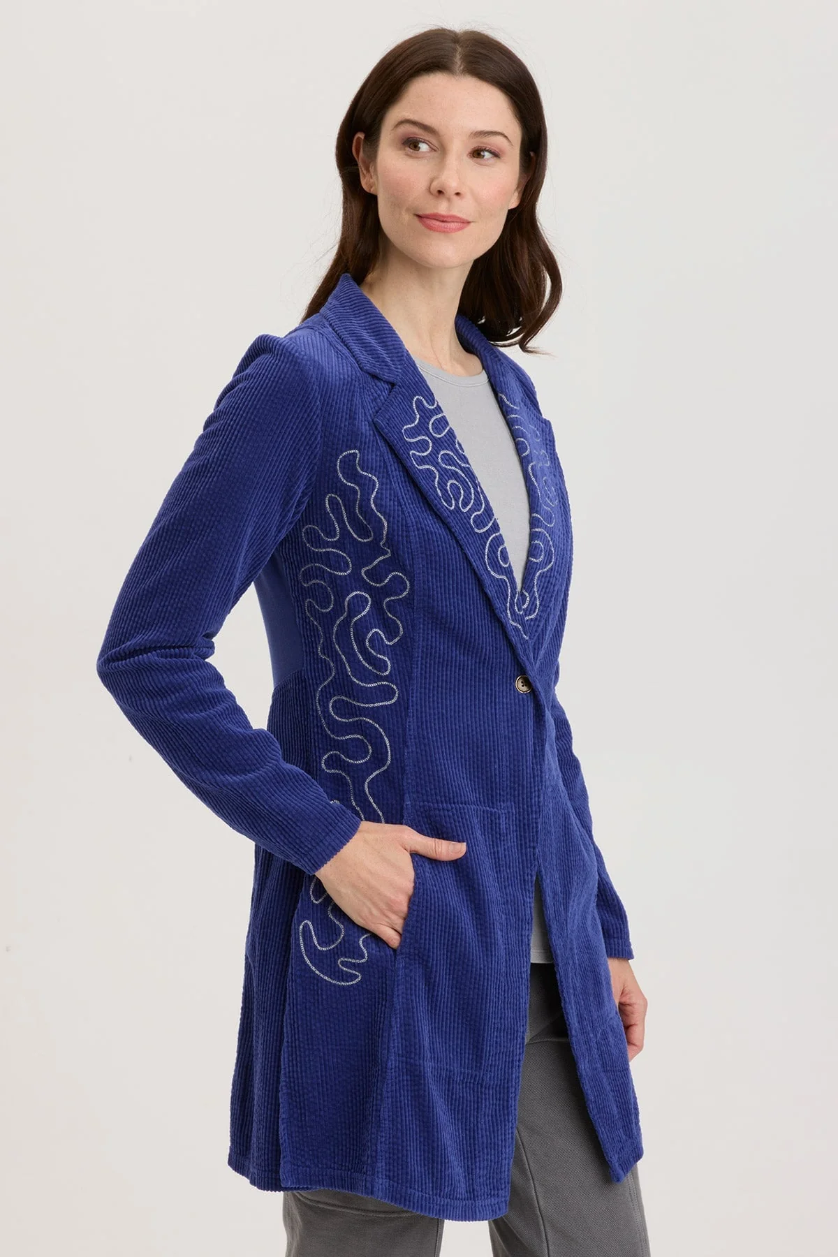 Seema Embroidered Long Coat - Puhuasuan