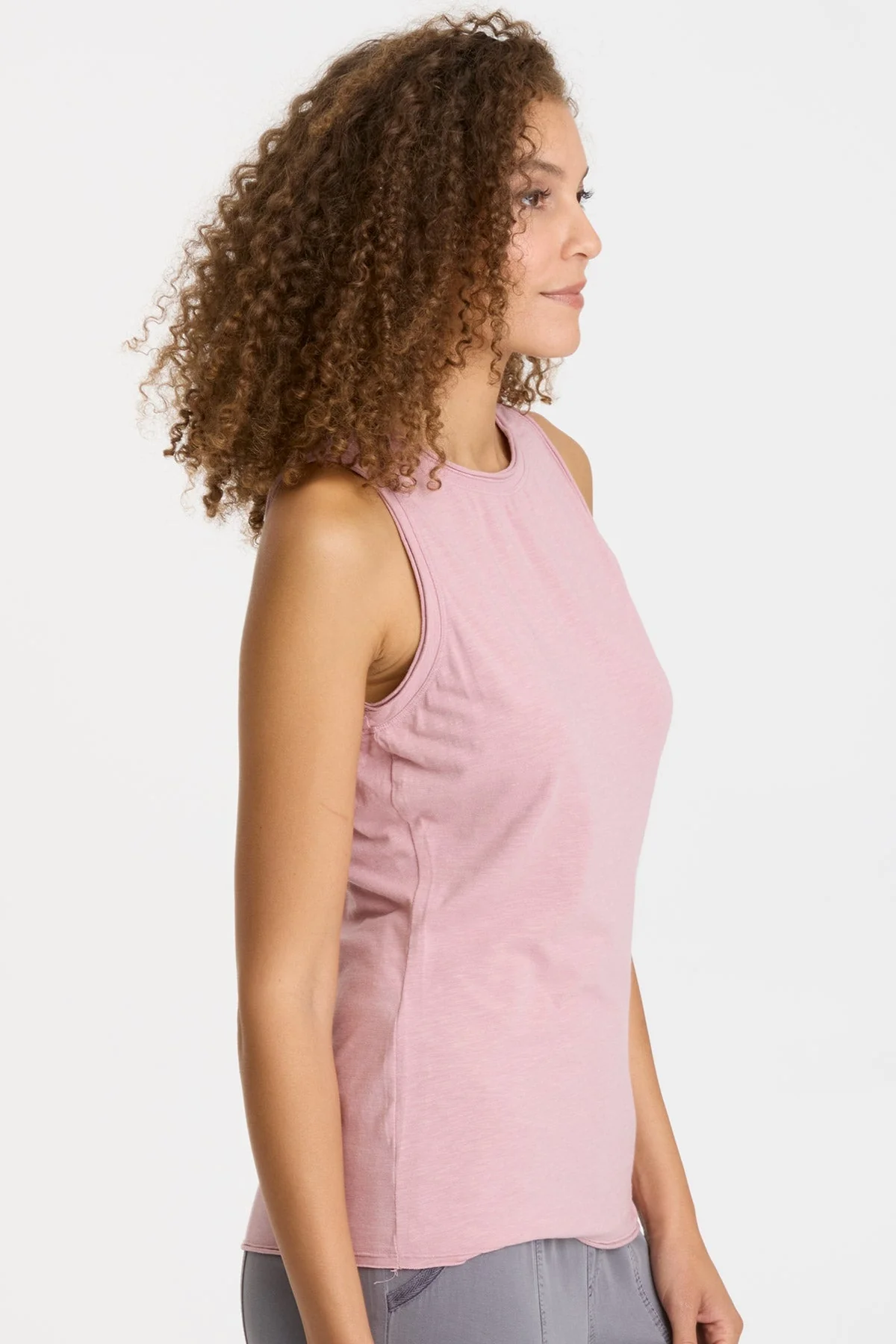 Tasha Tank - Puhuasuan