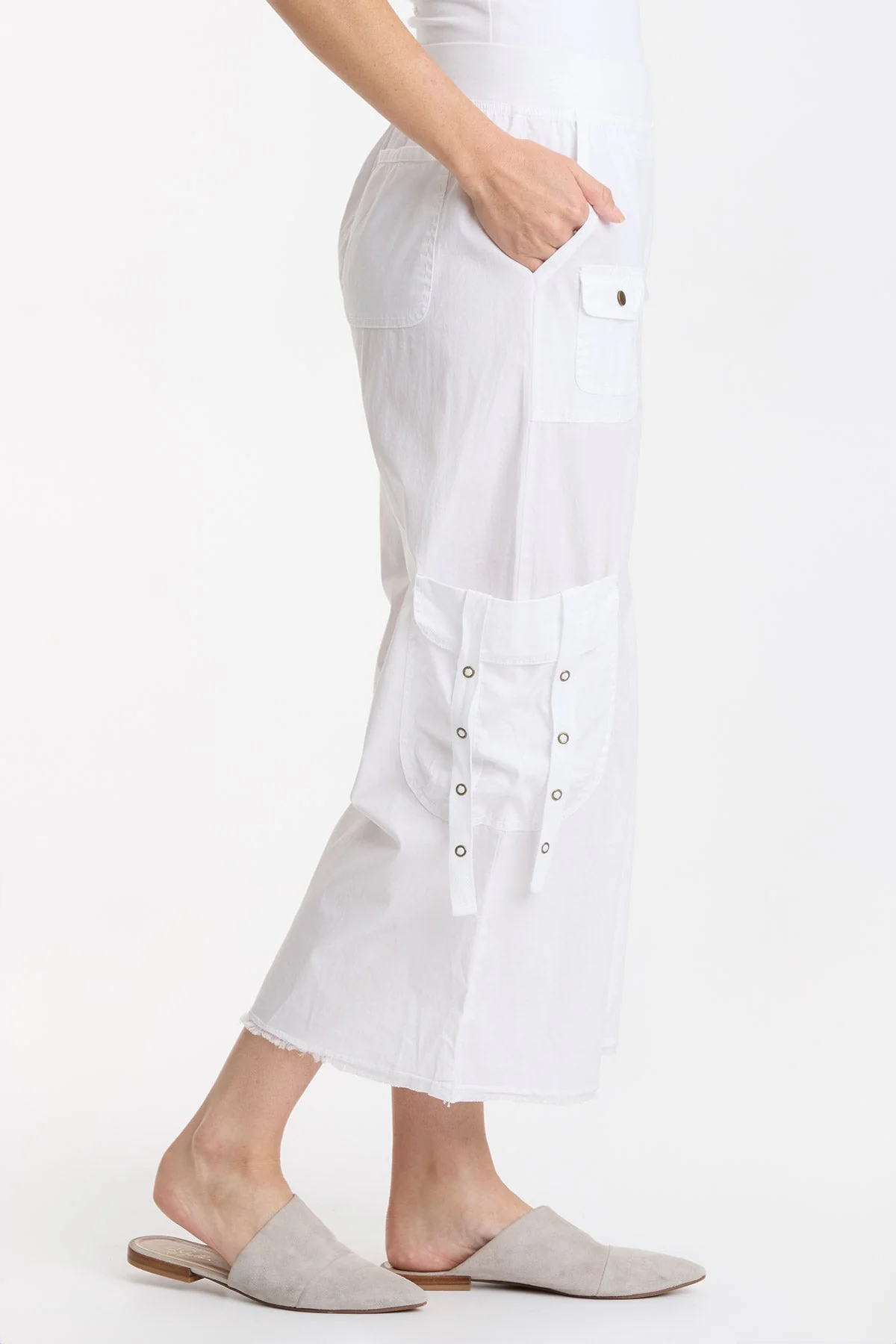 Femke Cargo Crop - Puhuasuan