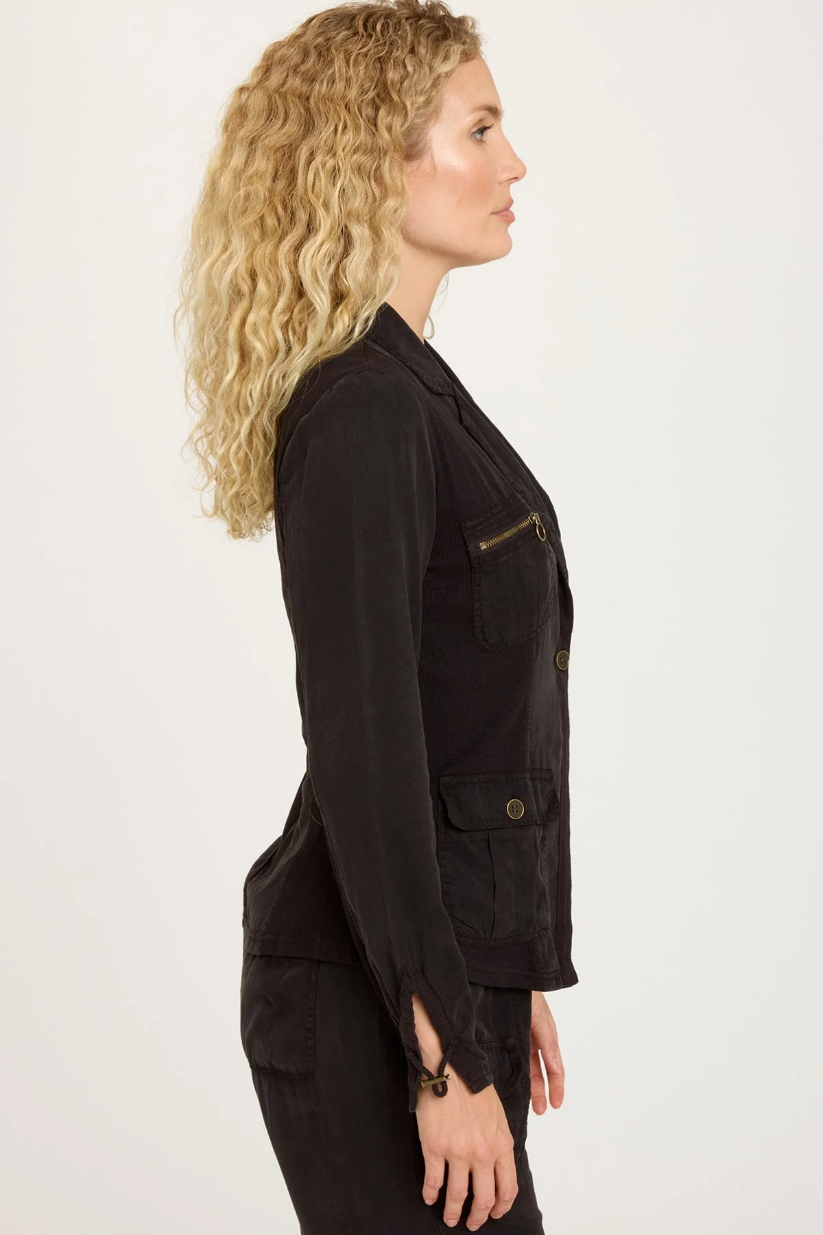 Tula Blazer - Puhuasuan