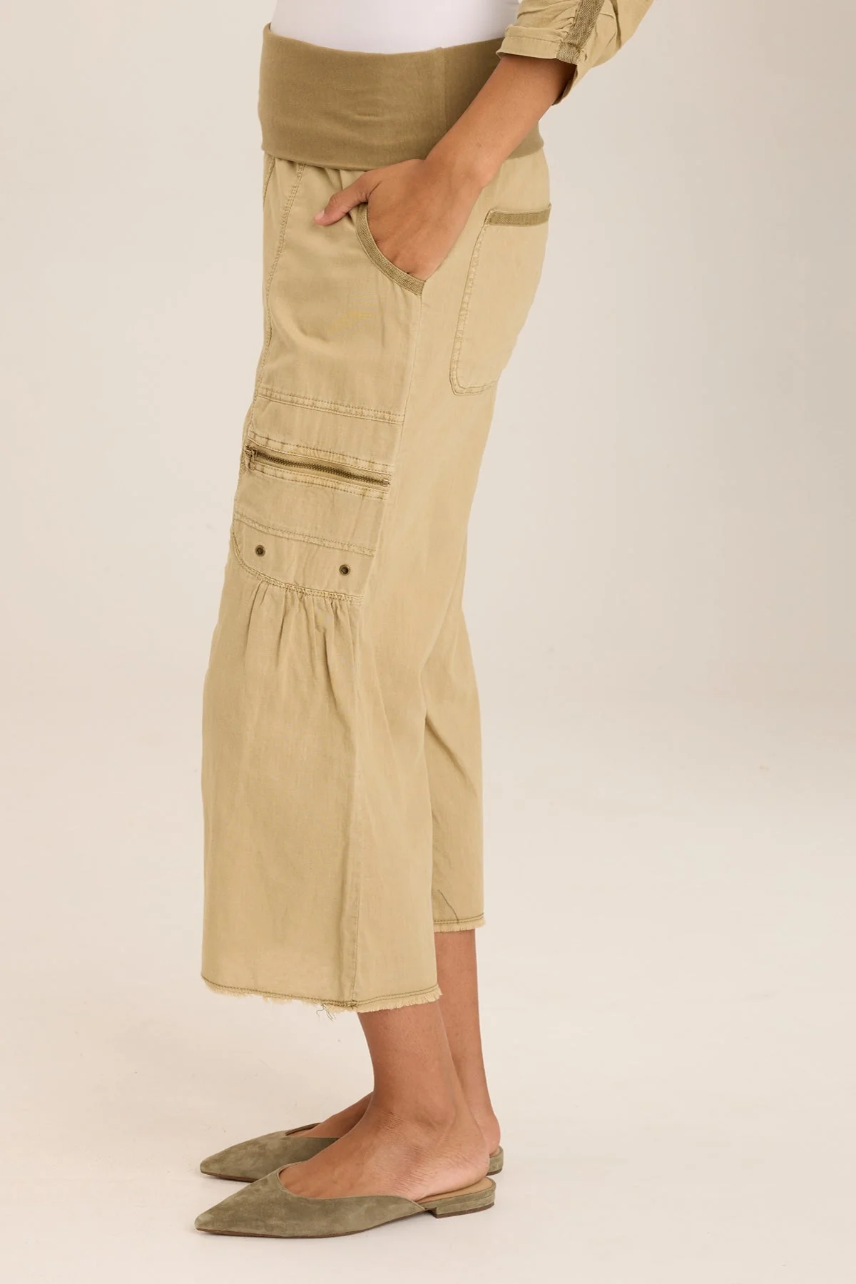 Pasqual Cotton Linen Flowy Cargo Crop - Puhuasuan