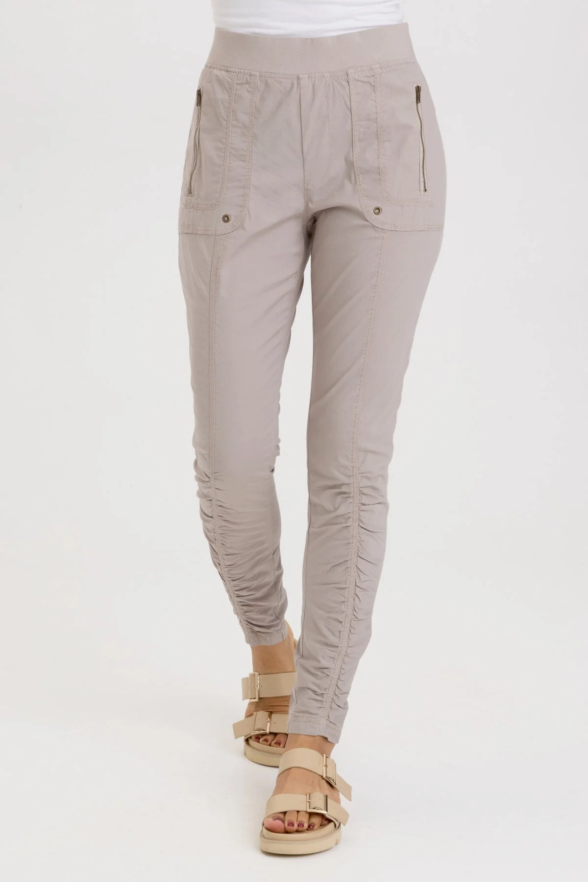 Grassroots Legging - Puhuasuan