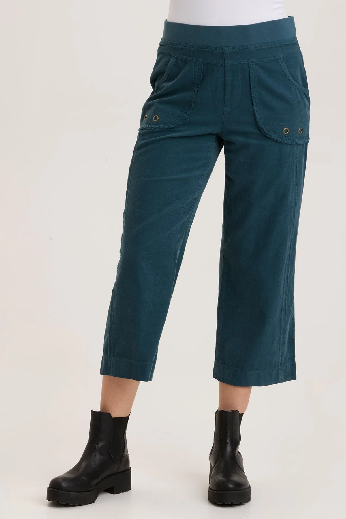 Cord Trumble Crop - Puhuasuan