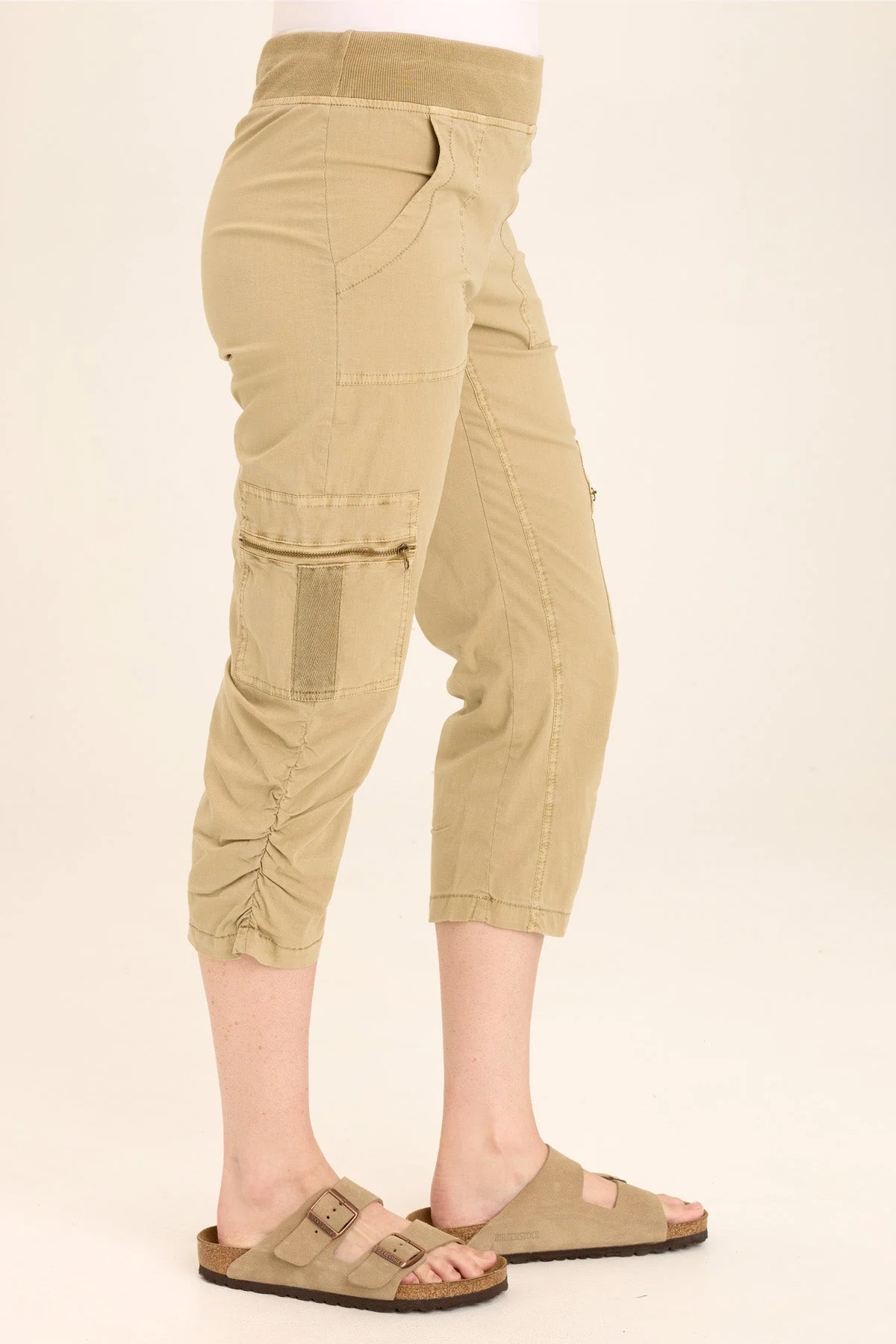 Nadia Pull-On Slim Cargo Crop - Puhuasuan