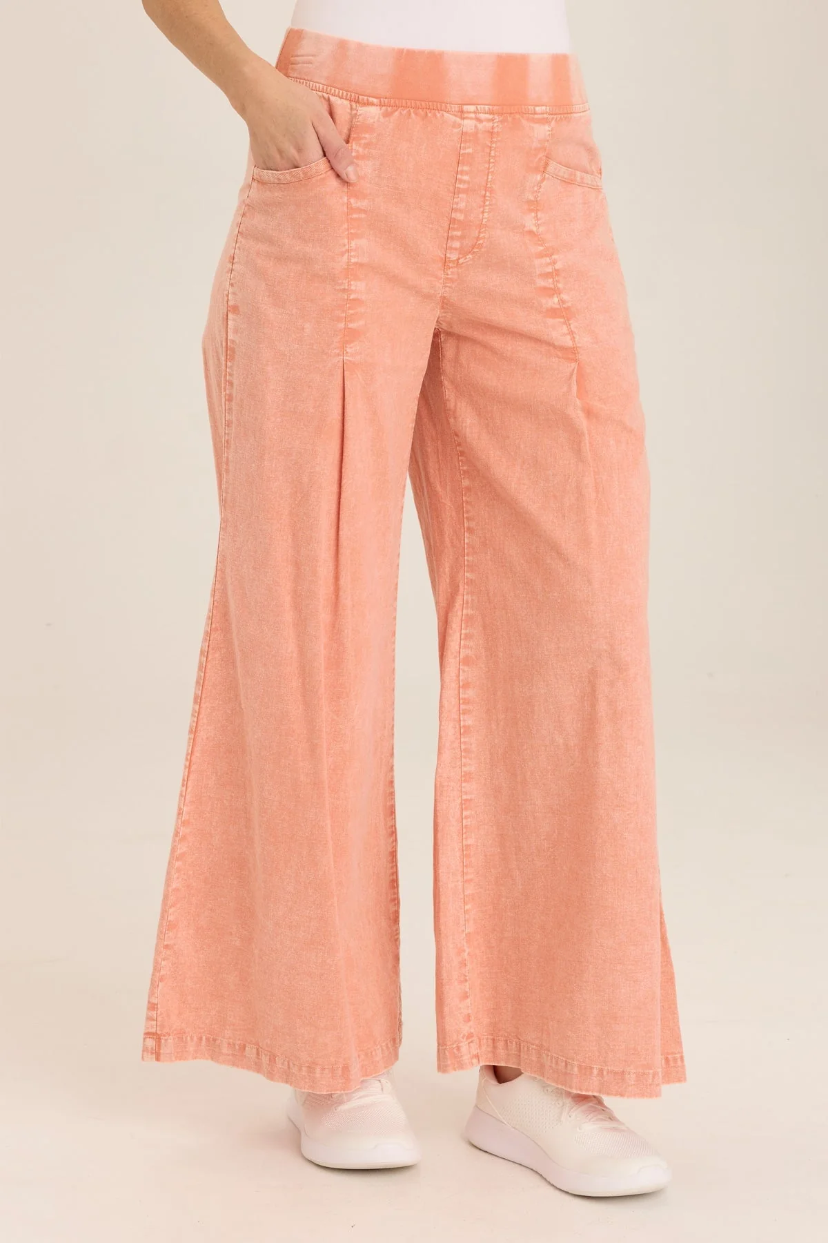 Terri Pant - Puhuasuan